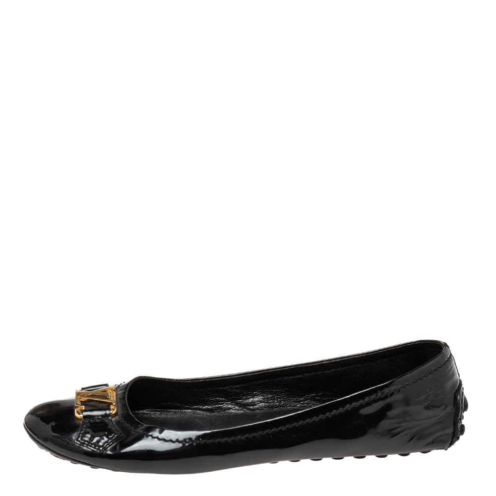 

Louis Vuitton Black Patent Leather Logo Ballet Flats Size