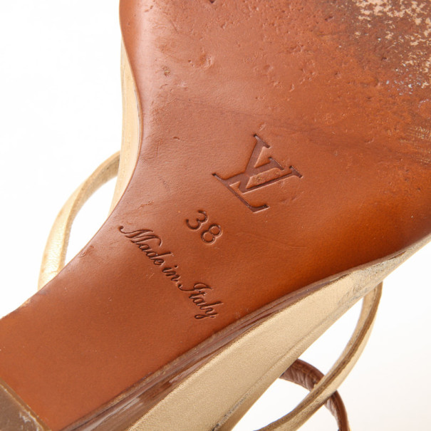 Sandals Louis Vuitton Brown size 38 EU in Fur - 21196192
