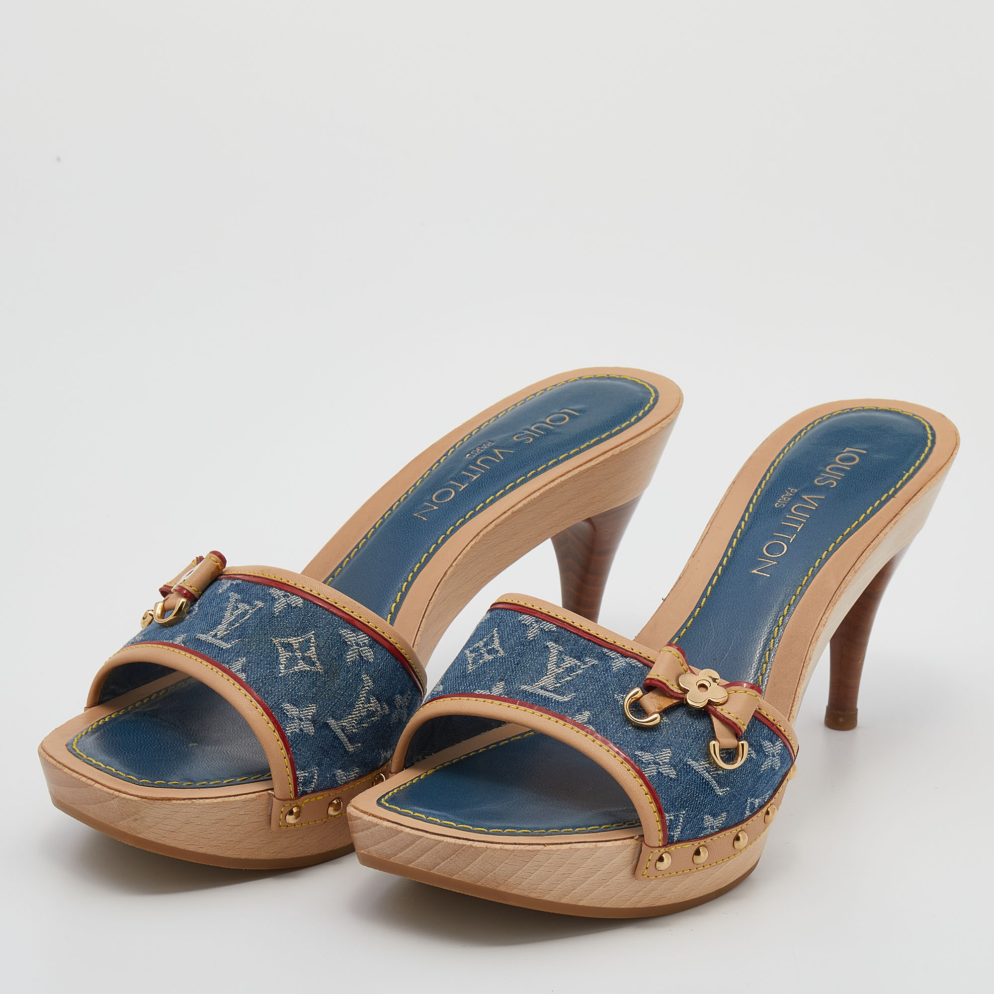 

Louis Vuitton Blue/Beige Monogram Denim And Leather Bow Detail Slides Sandals Size