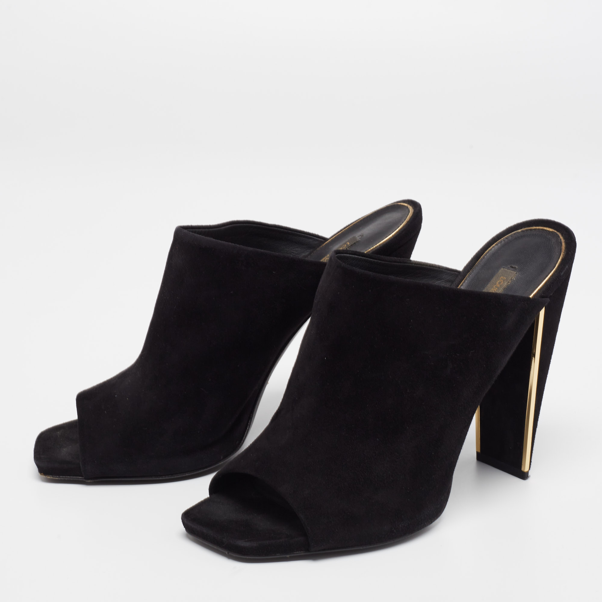 

Louis Vuitton Black Suede Open-Toe Mules Size