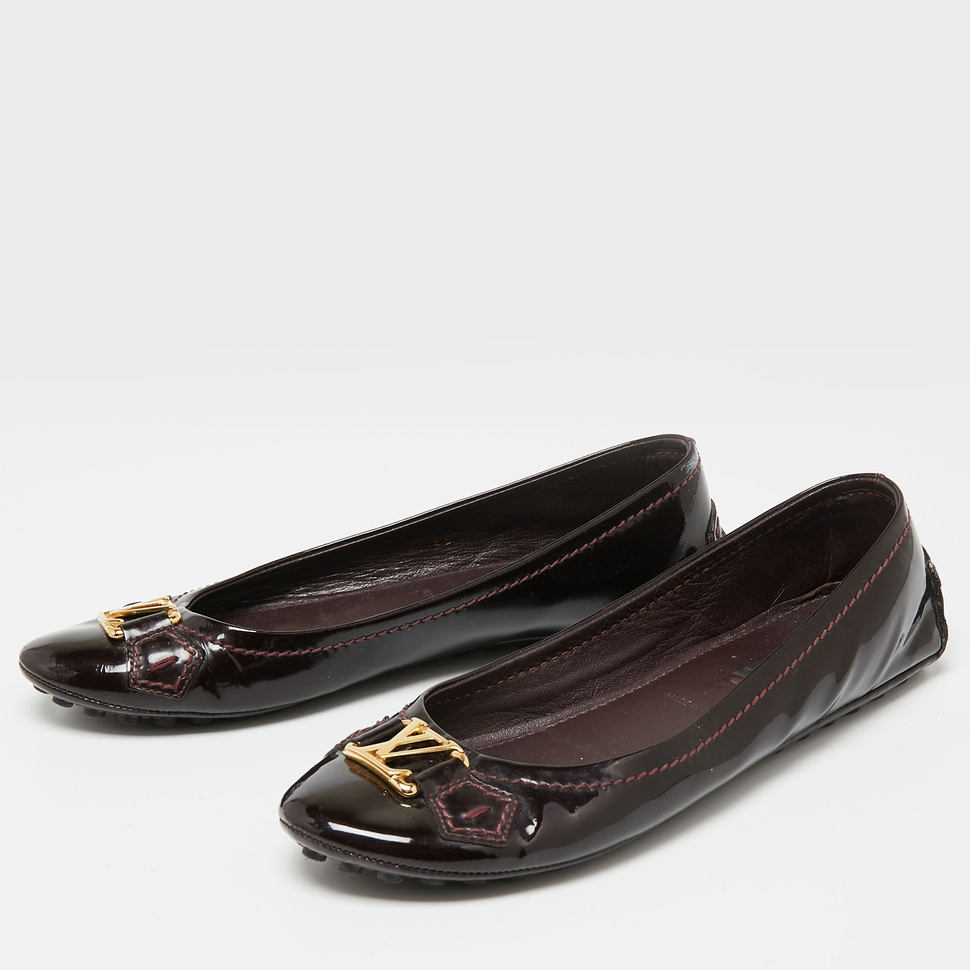 

Louis Vuitton Dark Burgundy Patent Leather Oxford Ballet Flats Size