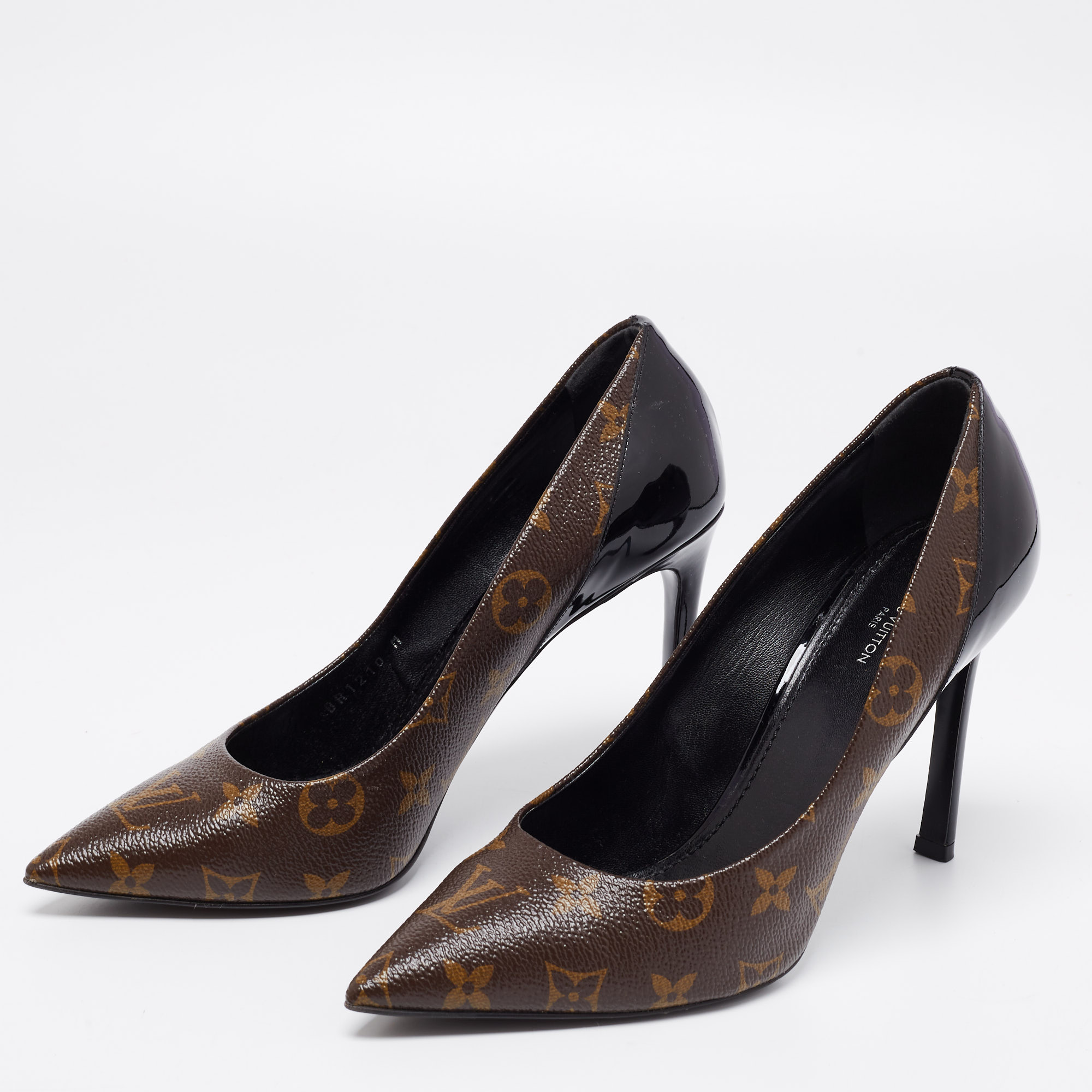 

Louis Vuitton Monogram Canvas Black Patent Leather Cherie Pointed Toe Pumps Size, Brown
