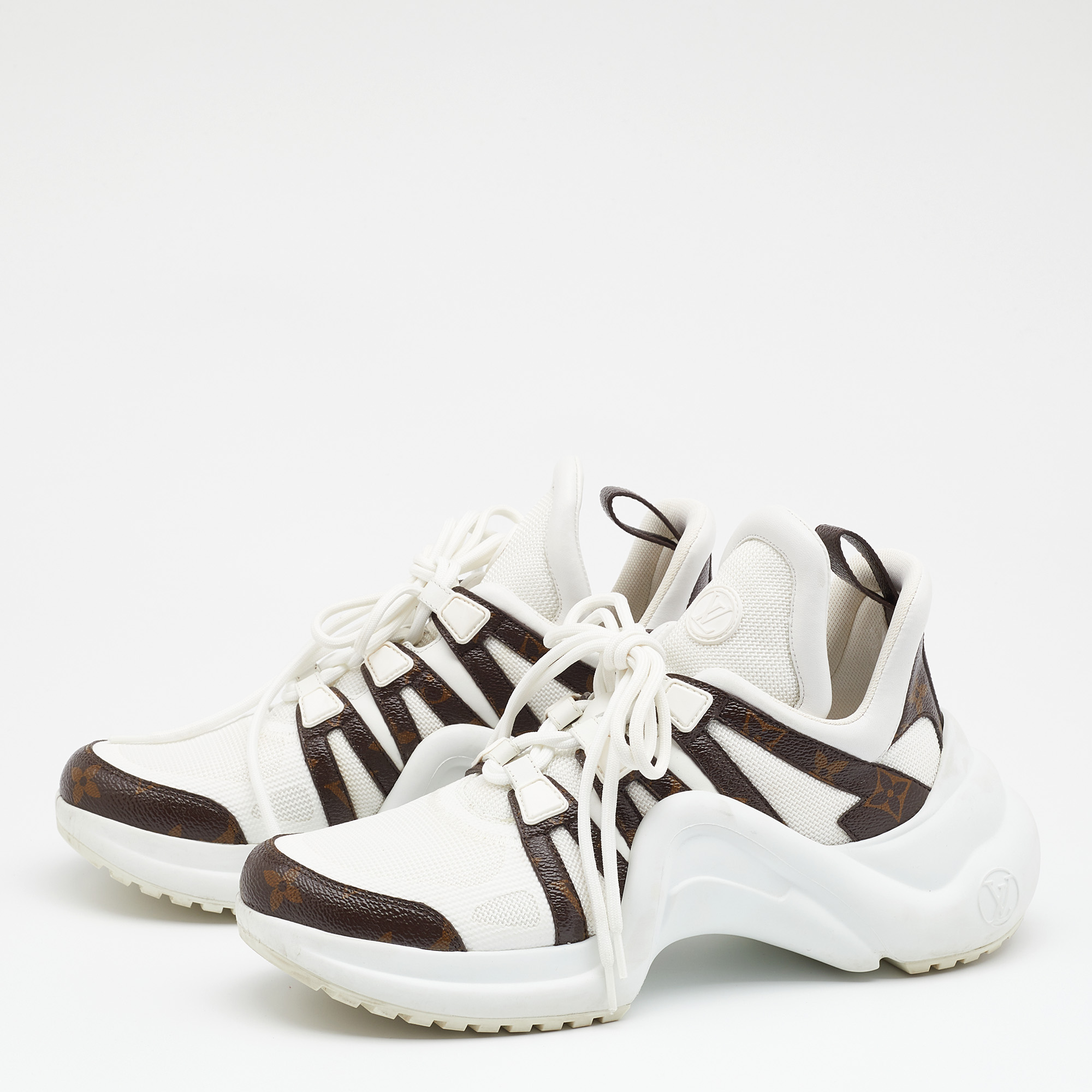 

Louis Vuitton White/Brown Nylon and Leather Archlight Sneakers Size