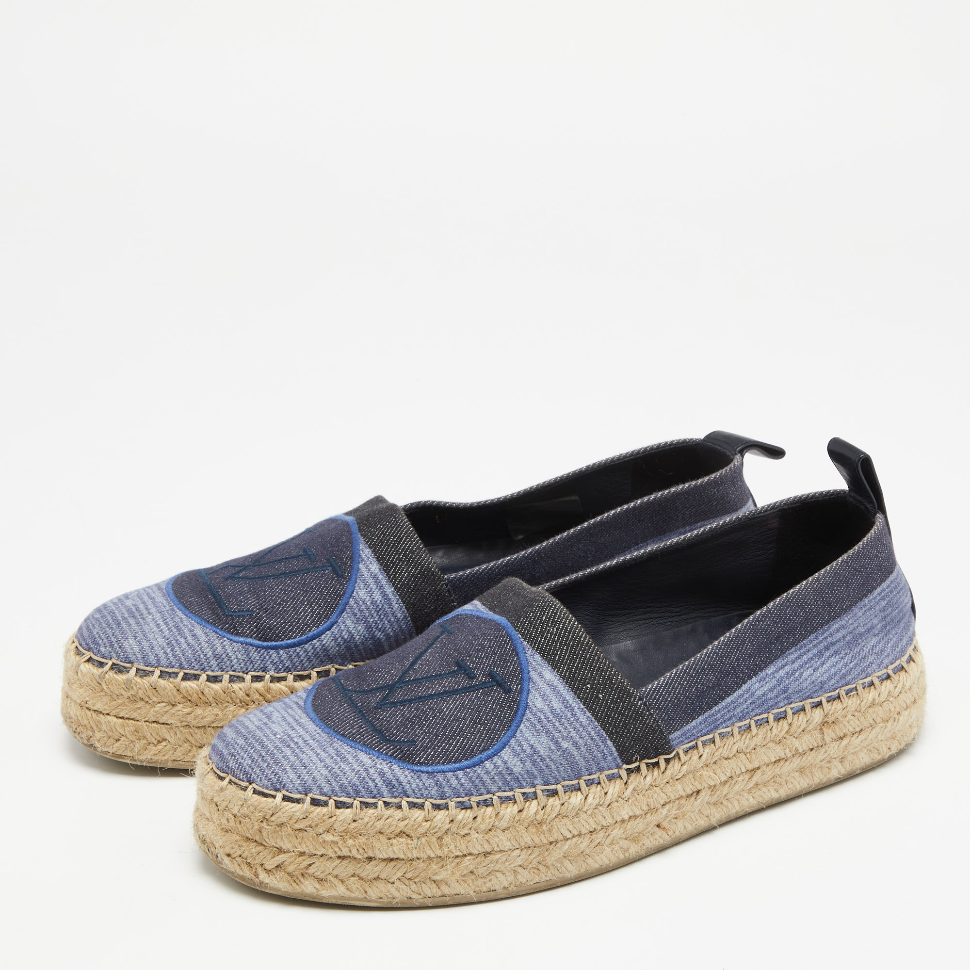 

Louis Vuitton Blue Shore Canvas Postcard Espadrille Flats Size