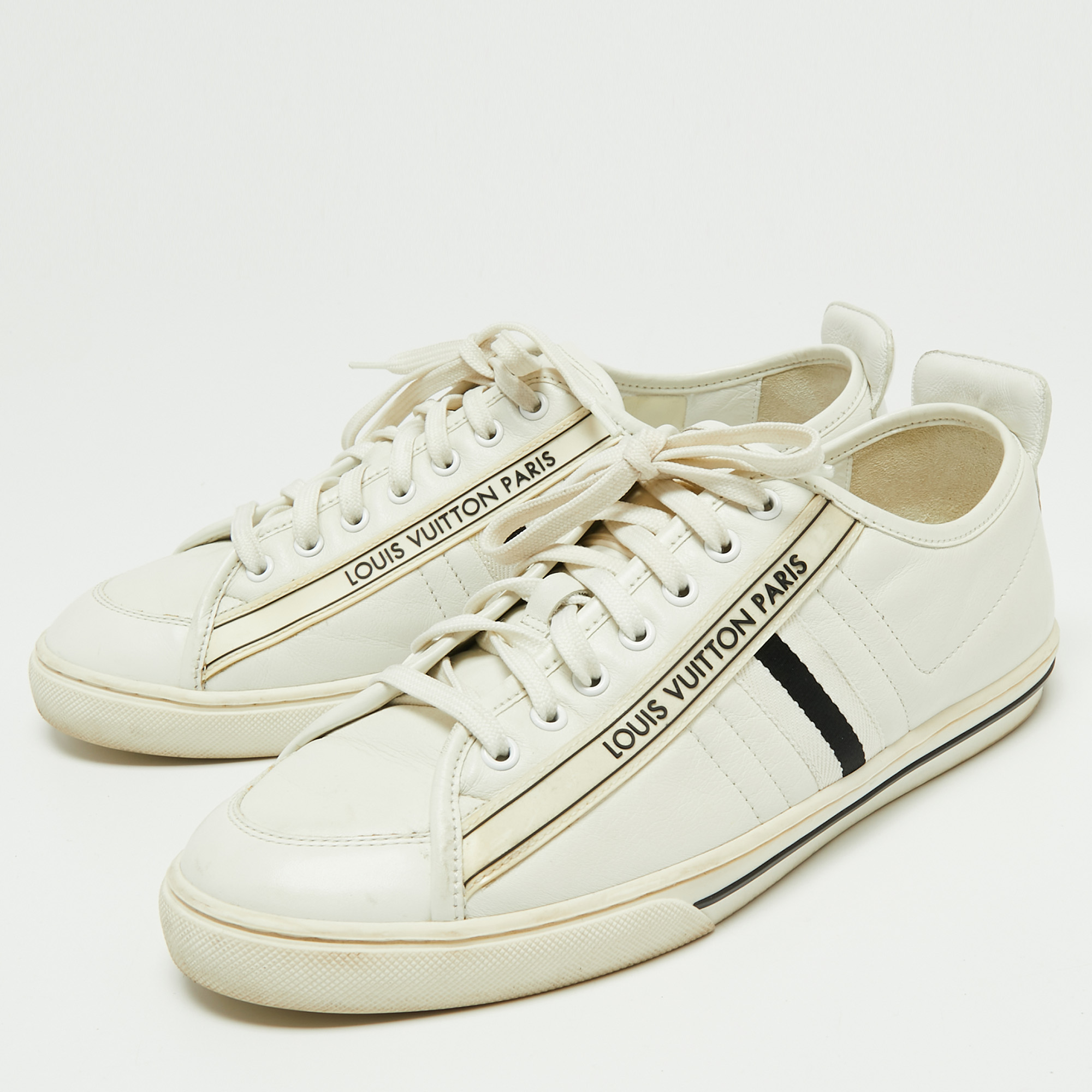 

Louis Vuitton White Leather Logo Low Top Sneakers Size
