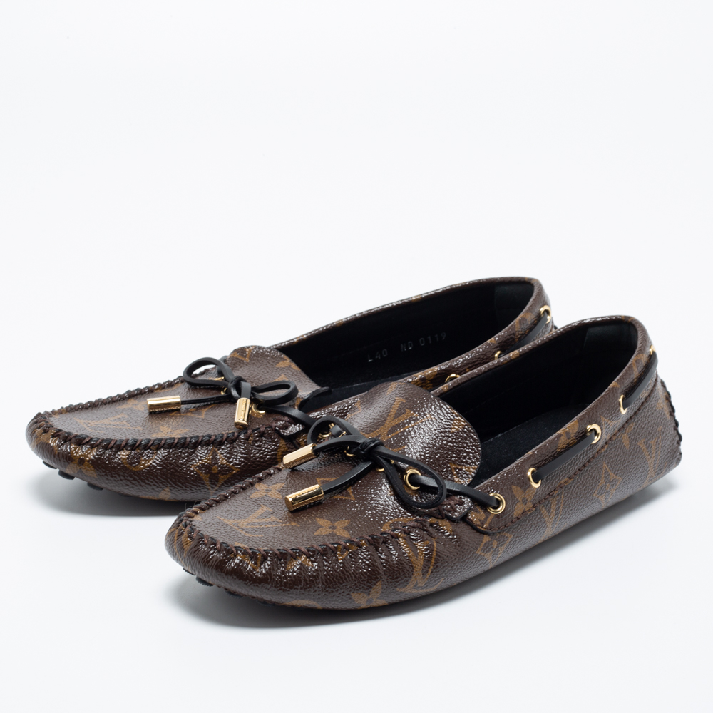 

Louis Vuitton Brown Canvas Gloria Loafers Size