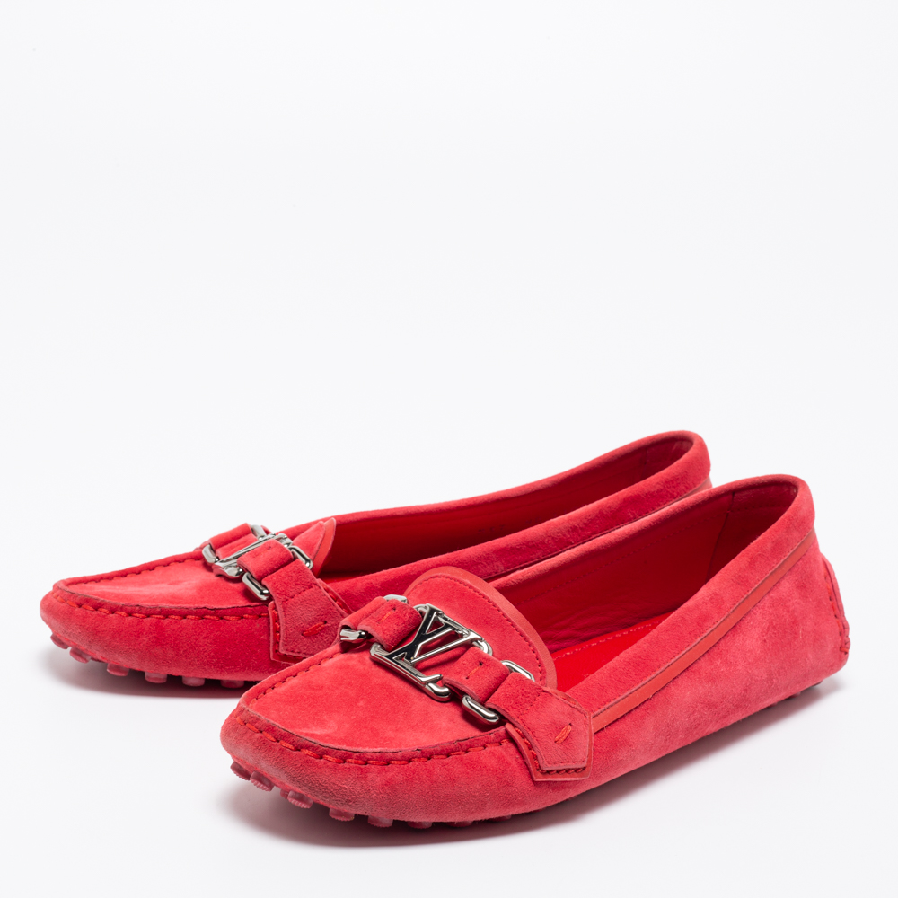 

Louis Vuitton Red Suede Slip On Loafers Size