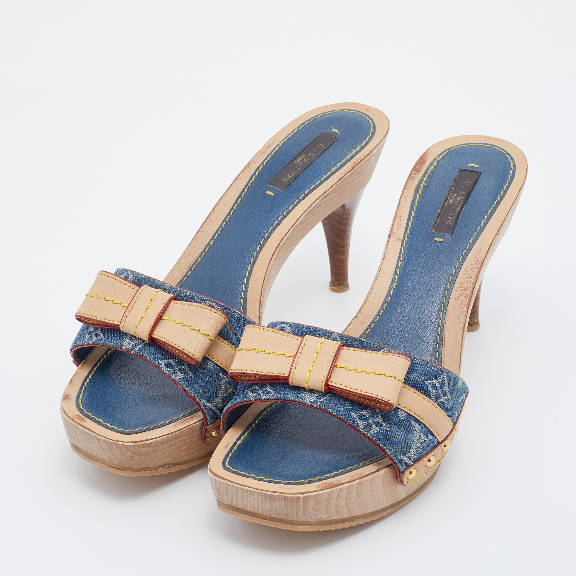 

Louis Vuitton Blue/Beige Monogram Denim And Leather Bow Grenadine Platform Slide Sandals Size