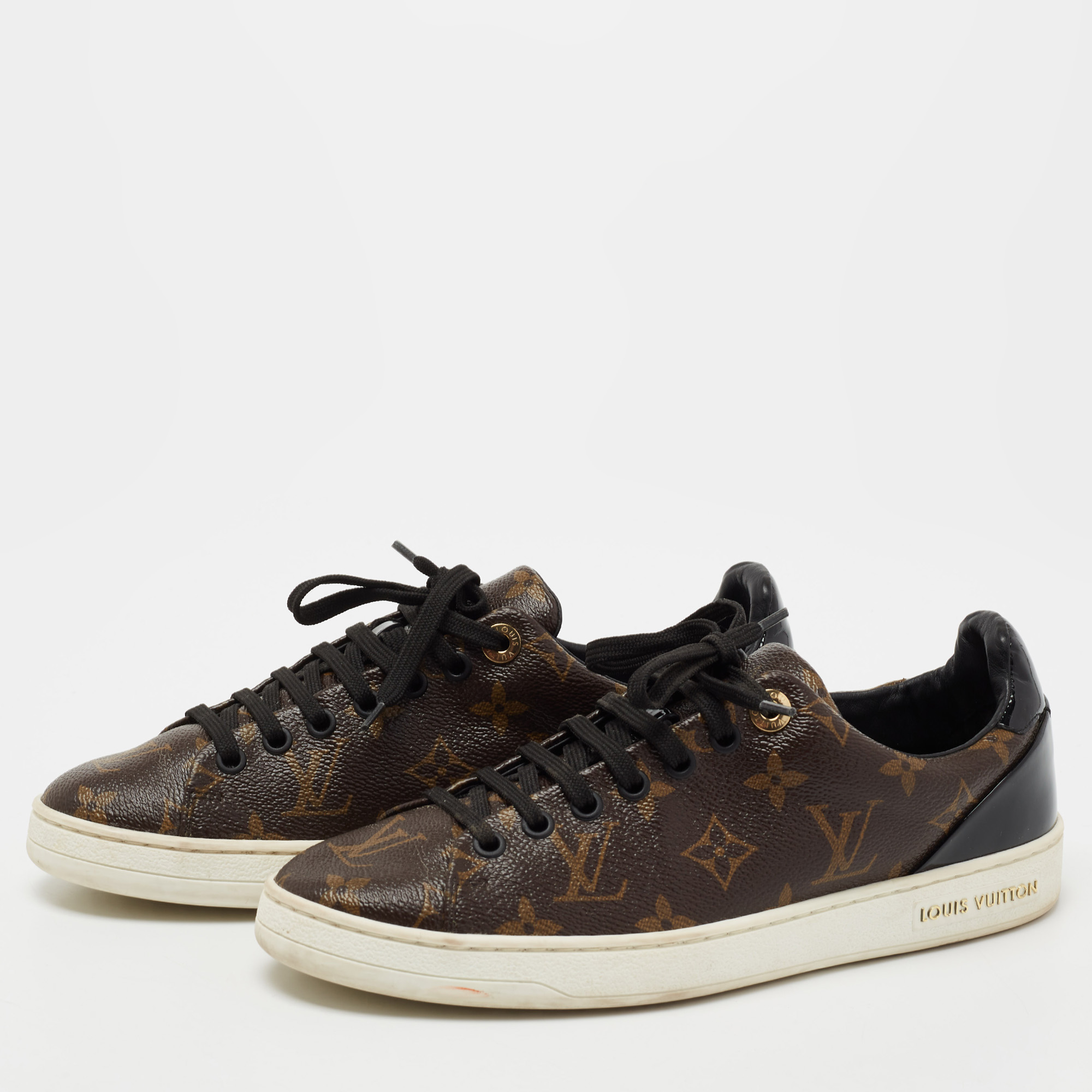 

Louis Vuitton Brown/Black Monogram Coated Canvas And Patent Leather Frontrow Low Top Sneakers Size