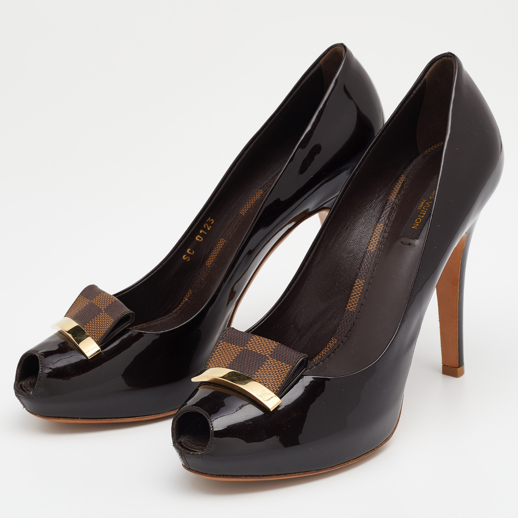 

Louis Vuitton Dark Brown Patent Leather And Damier Ebene Detail Platform Peep Toe Pumps Size