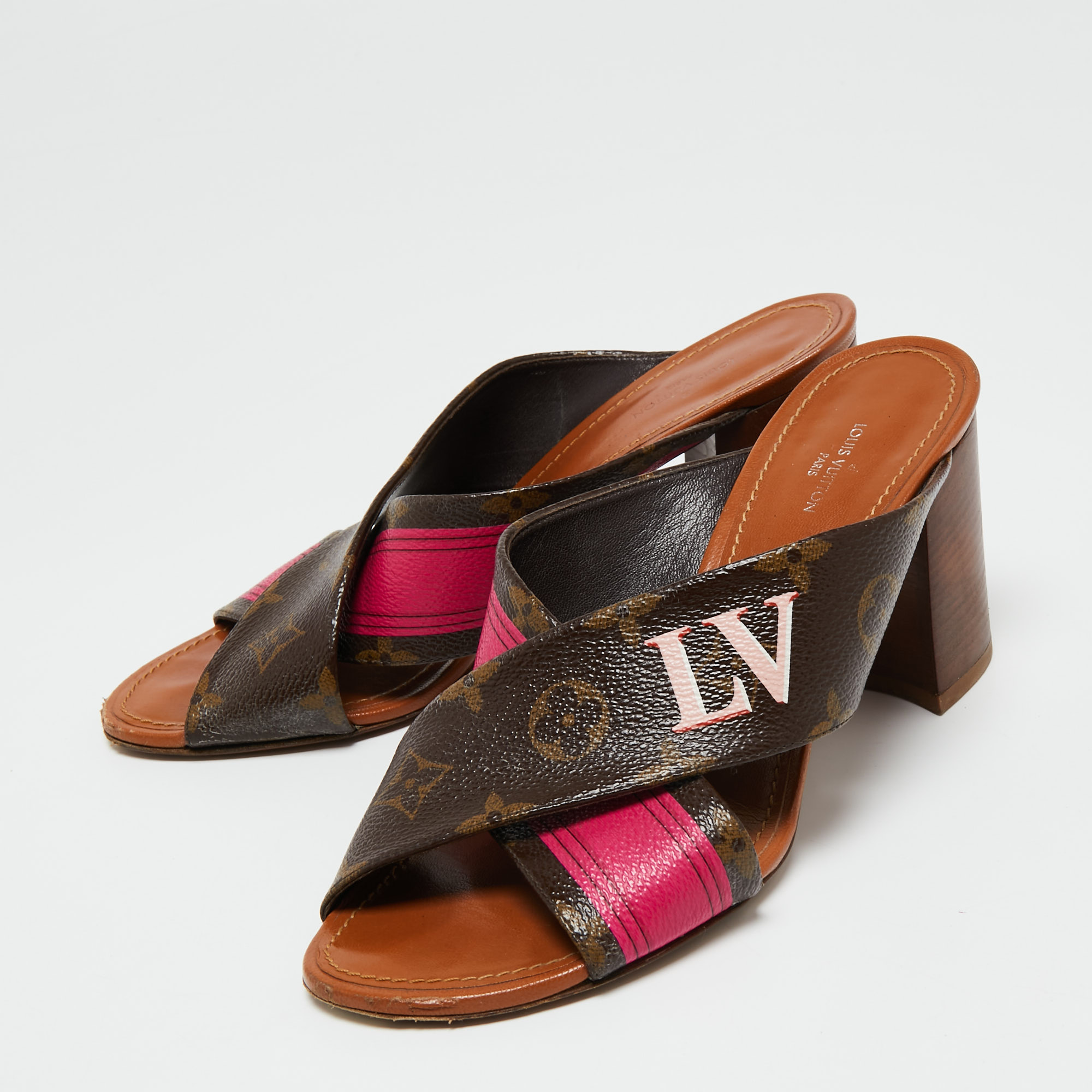 

Louis Vuitton Brown/Pink Monogram Canvas Panorama Slide Mule Sandals Size