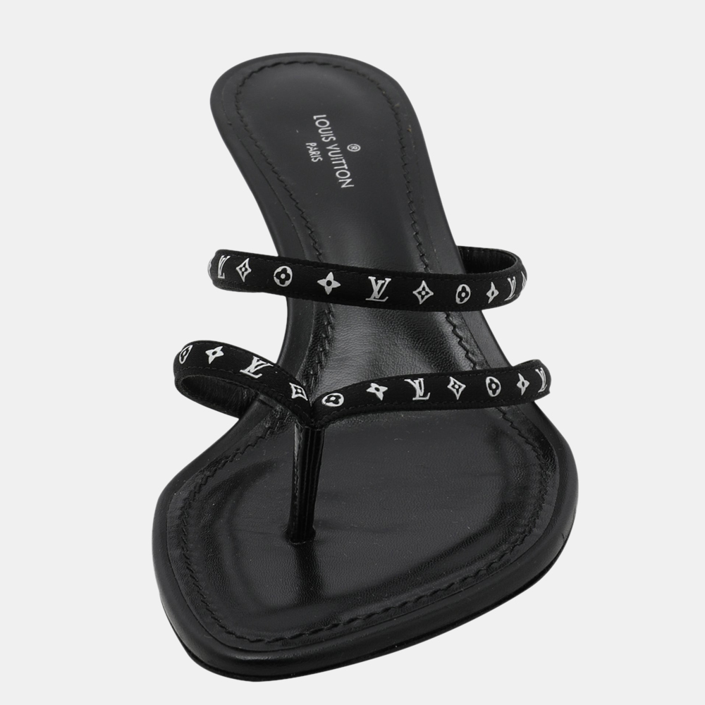 

Louis Vuitton Black Citizen Thong Sandals EU