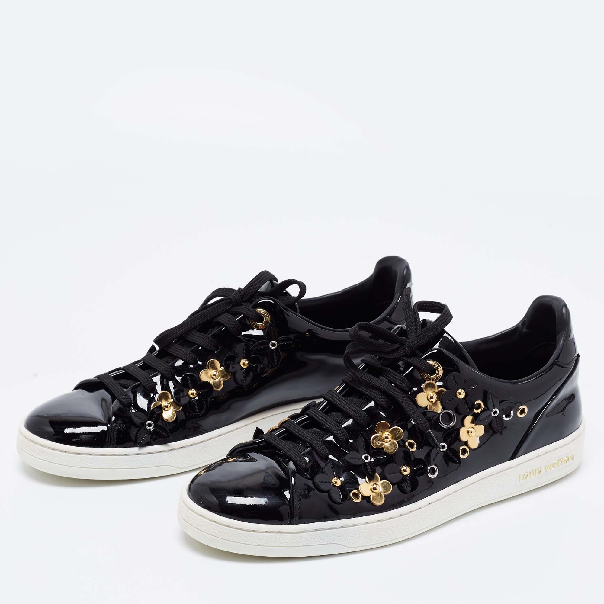 

Louis Vuitton Black Leather Frontrow Sneakers Size