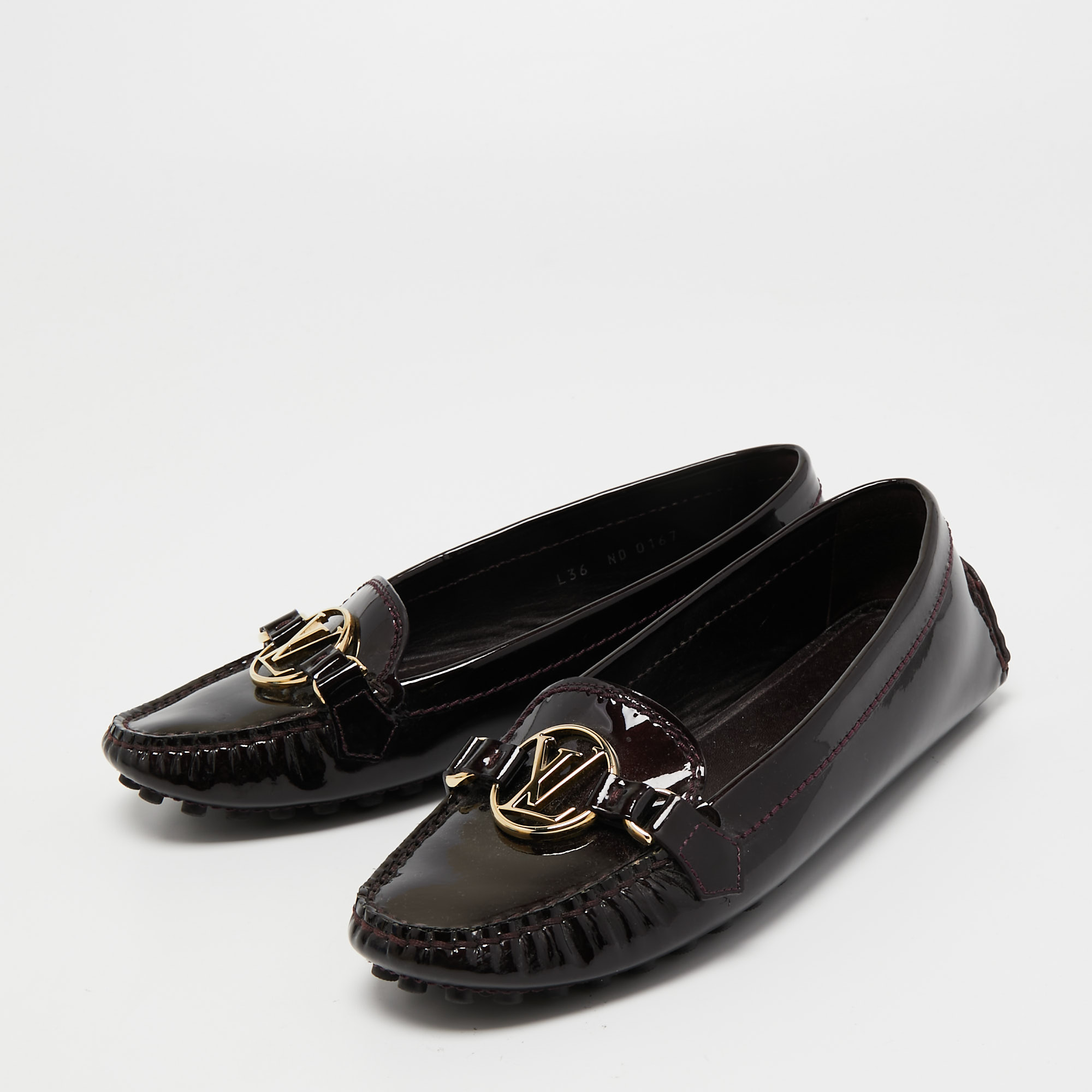 

Louis Vuitton Burgundy Patent Leather Dauphine Loafers Size