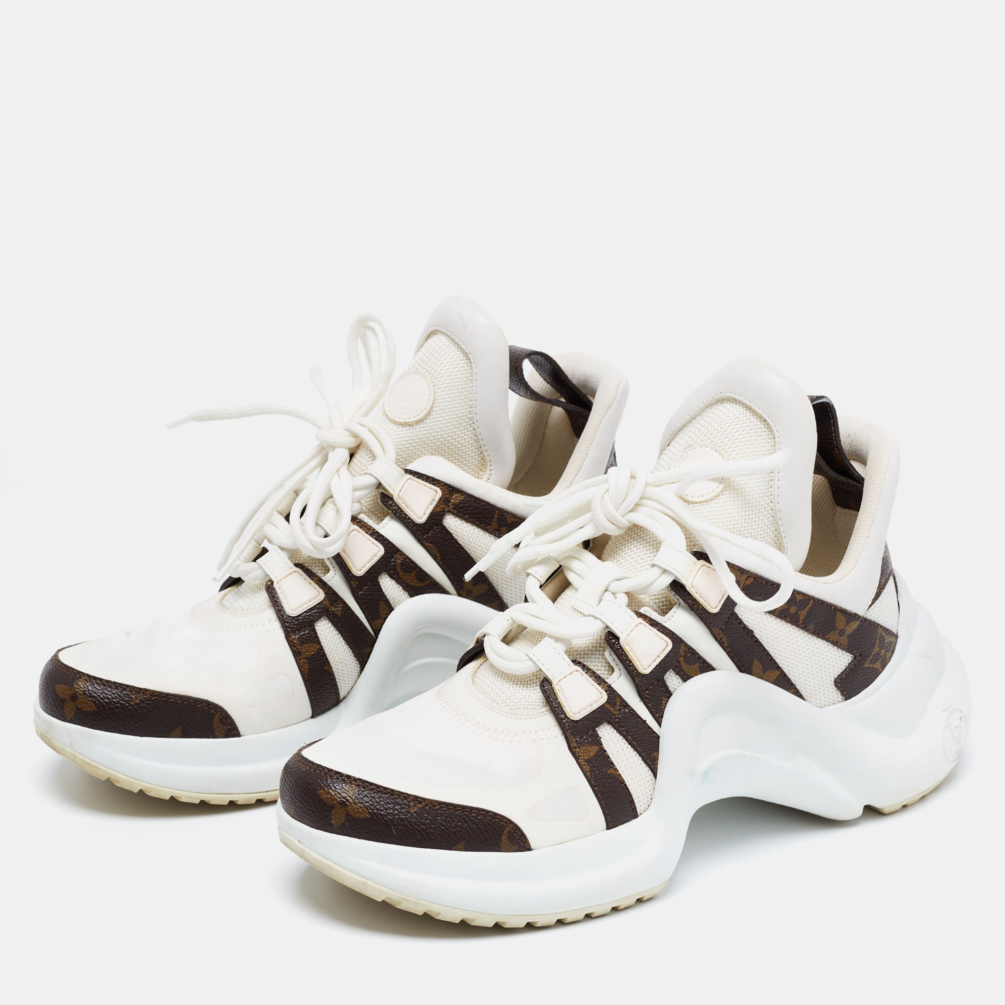 

Louis Vuitton White/Brown Mesh, Leather and Monogram Canvas Archlight Sneakers Size