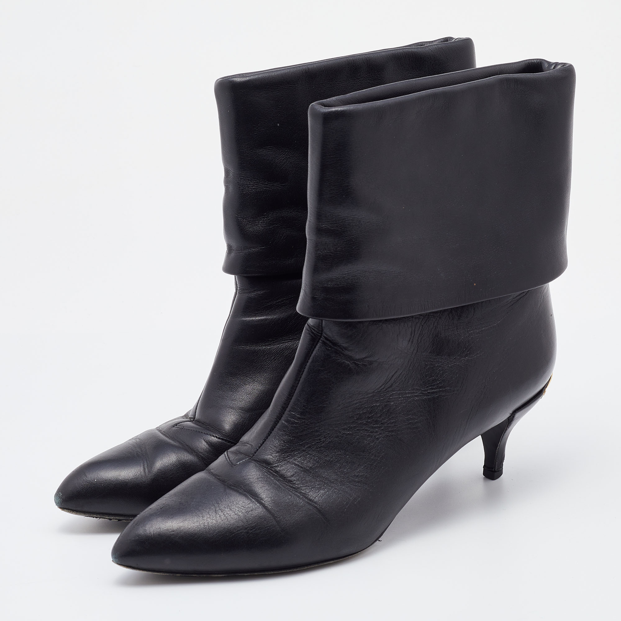 

Louis Vuitton Black Leather Ankle Length Boots Size
