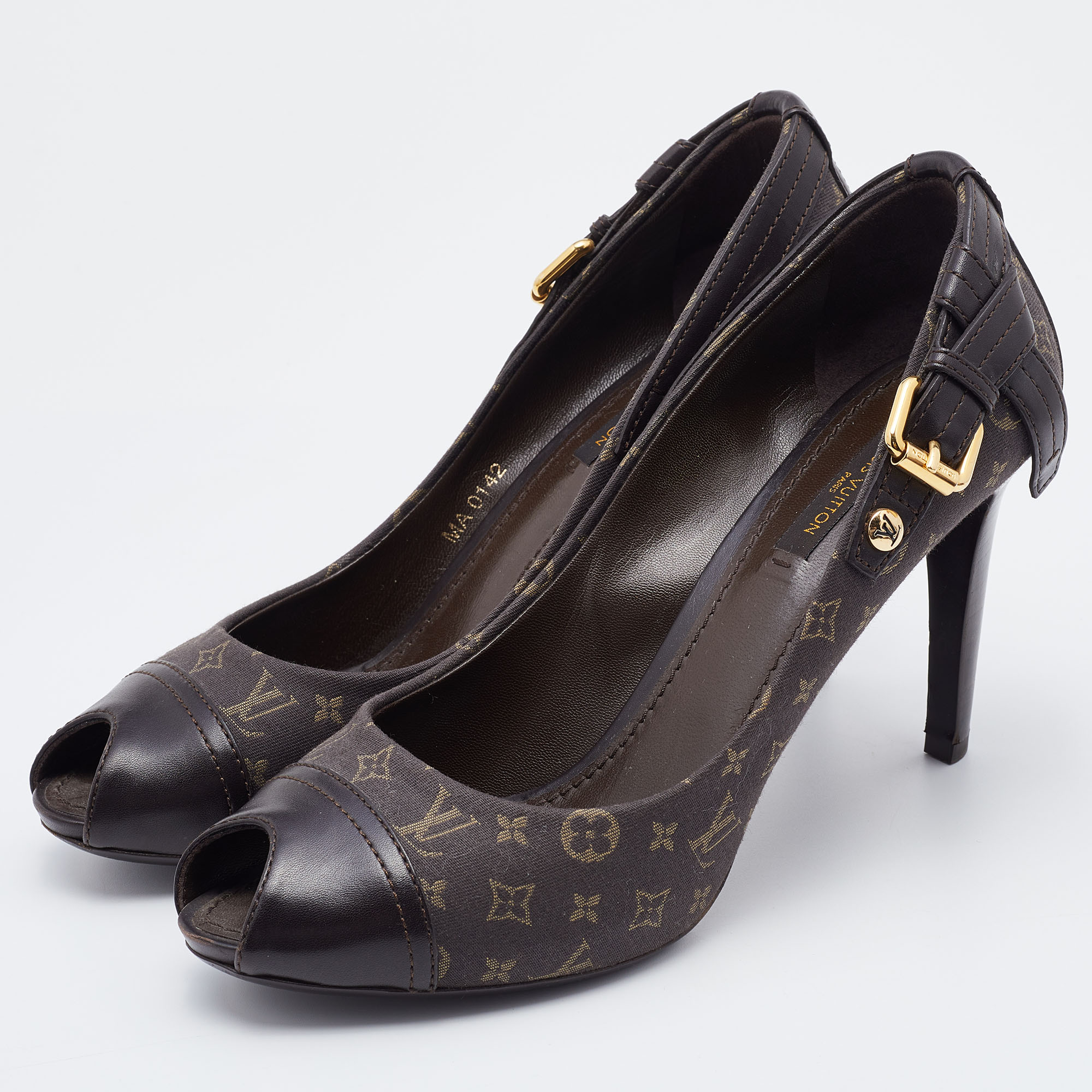 

Louis Vuitton Monogram Mini Lin Canvas Barbara Peep Toe Pumps Size, Brown