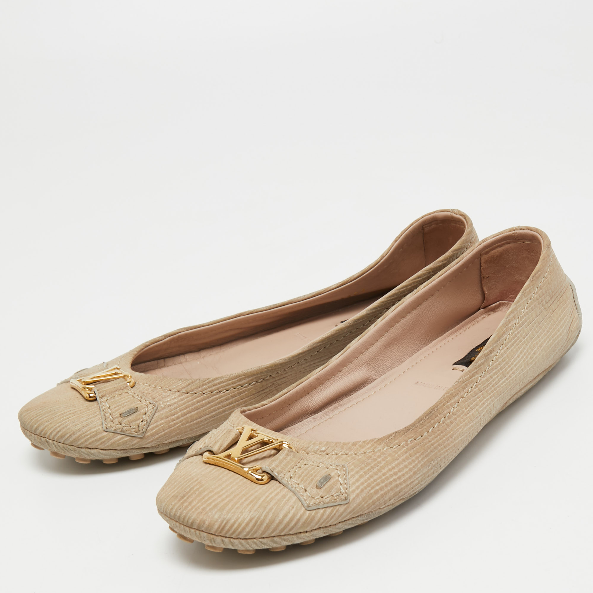 

Louis Vuitton Beige Nubuck Leather Oxford Ballet Flats Size