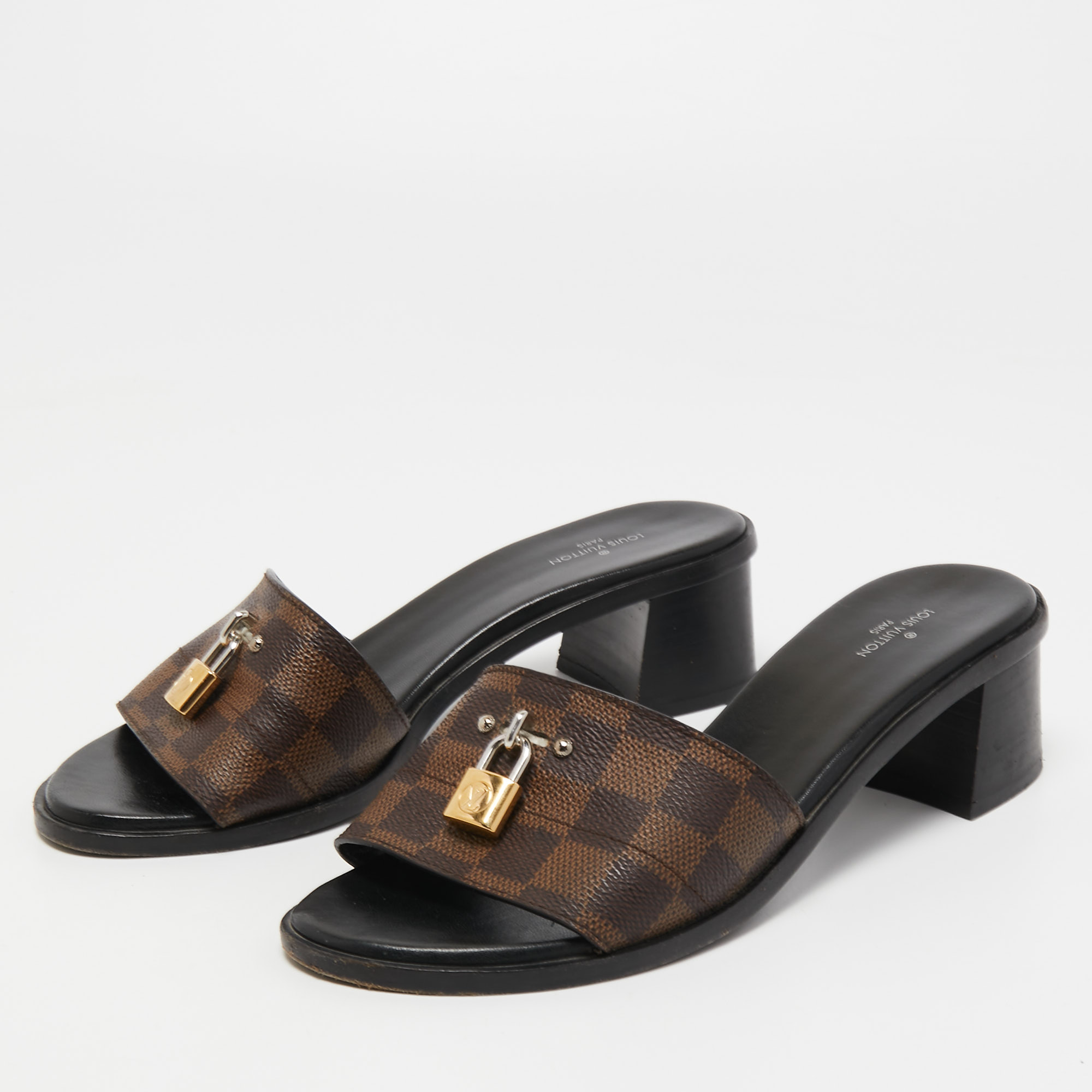 Louis Vuitton Slide Sandals - Binteez