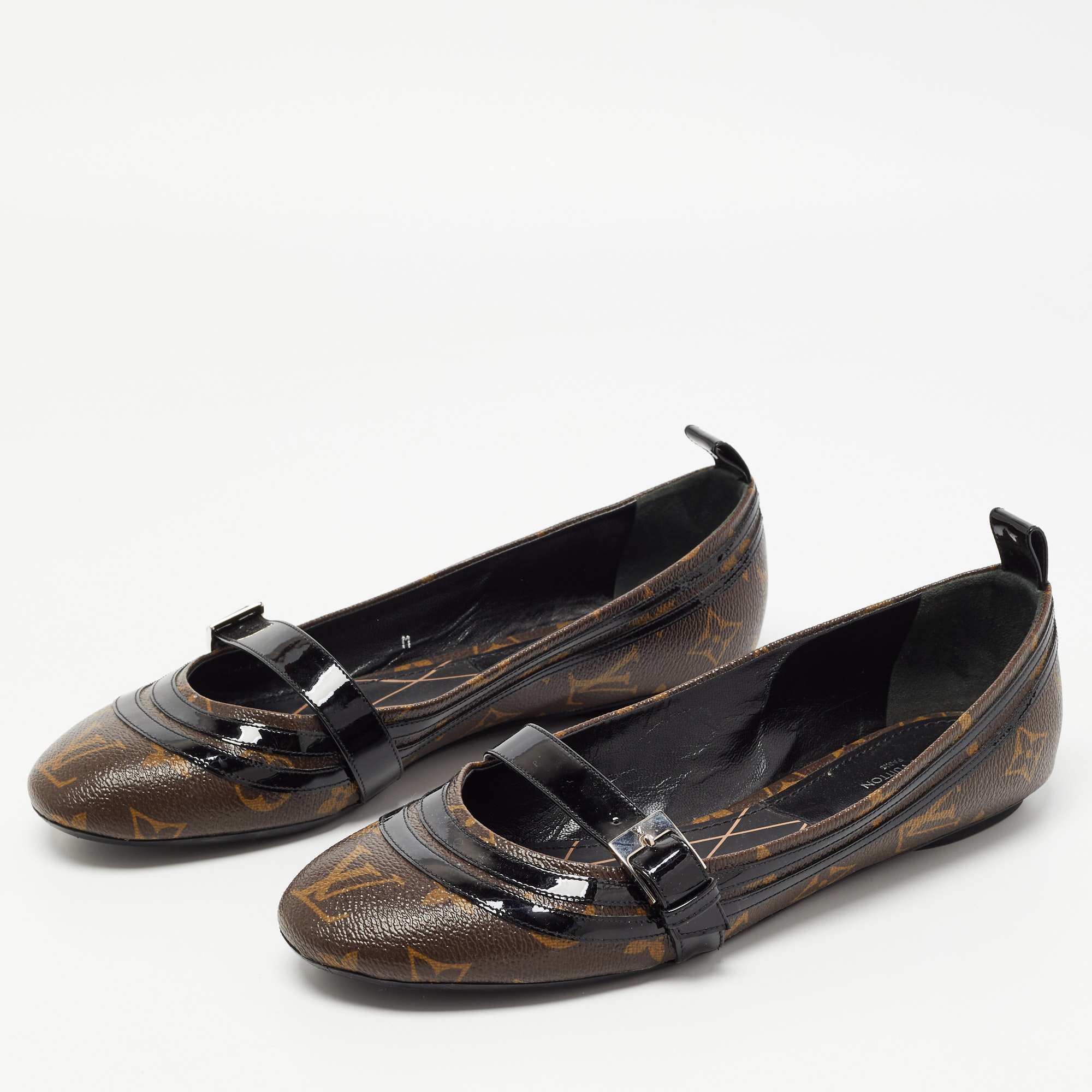 

Louis Vuitton Brown/Black Monogram Canvas and Patent Leather Flower Field Ballet Flats Size