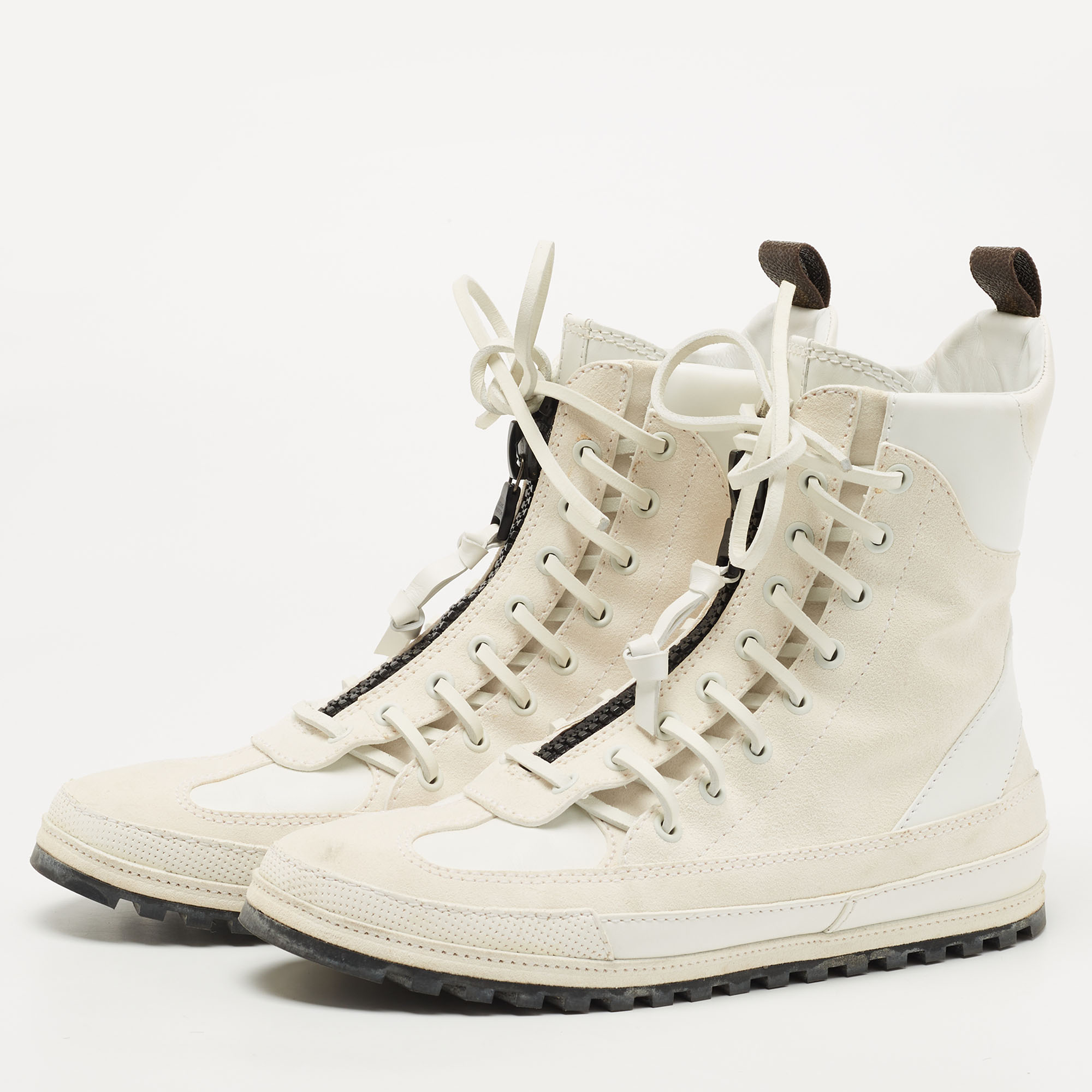 

Louis Vuitton White/Cream Suede and Leather High Top Sneakers Size