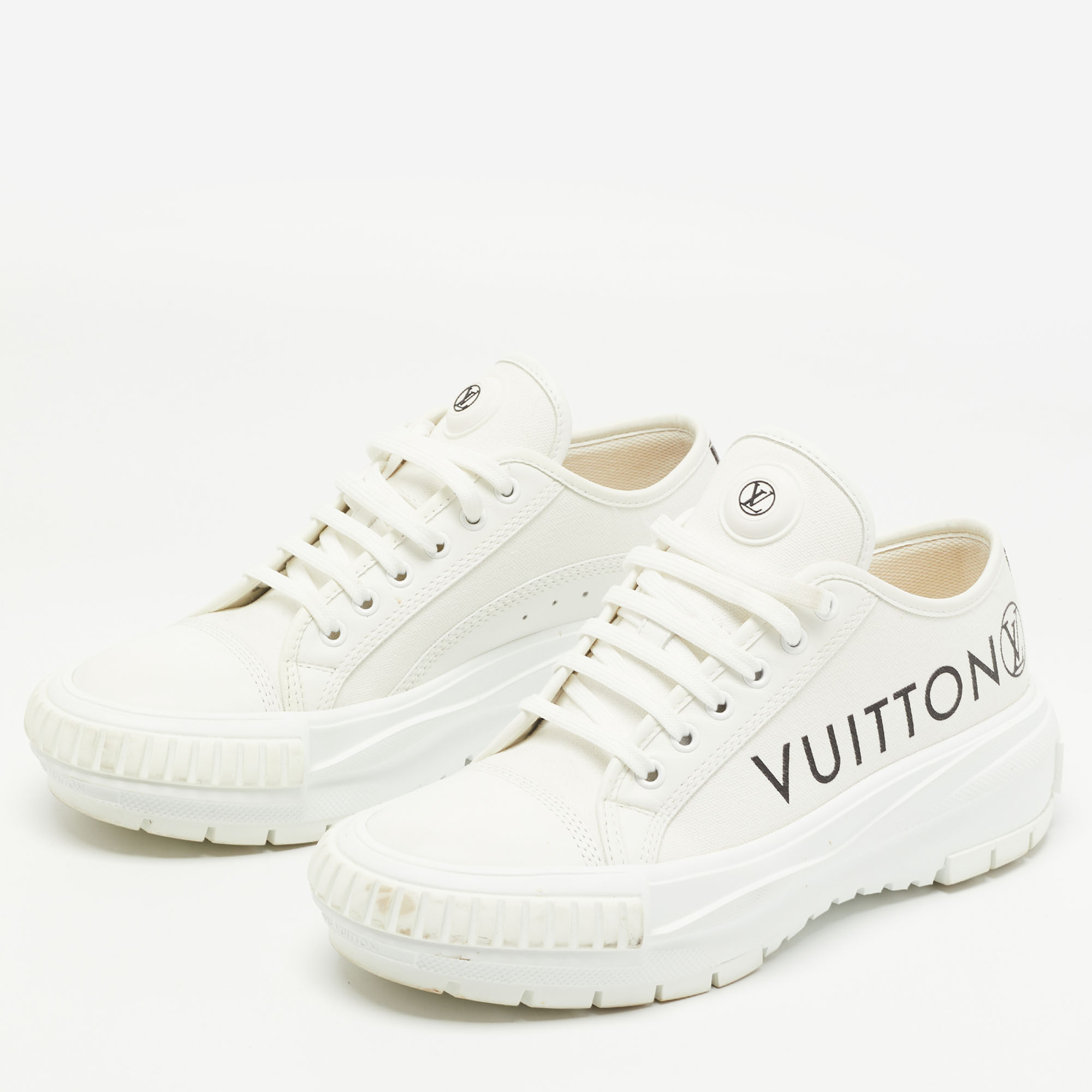 

Louis Vuitton White/Brown Monogram Canvas Lace Up Sneakers Size