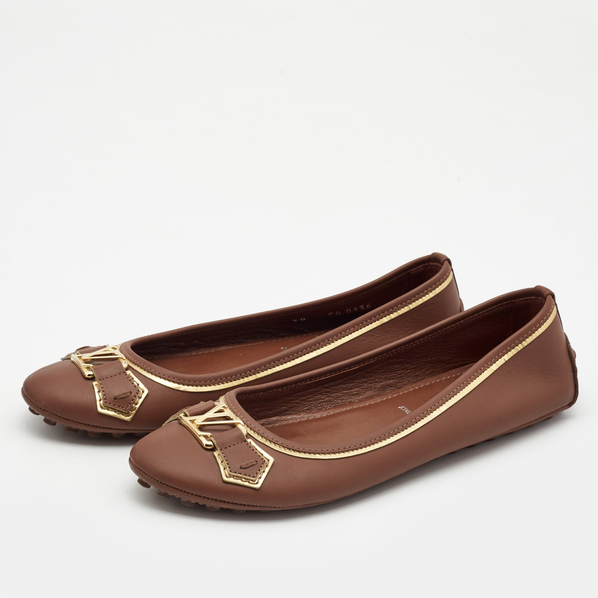 

Louis Vuitton Brown Leather Oxford Flats Size