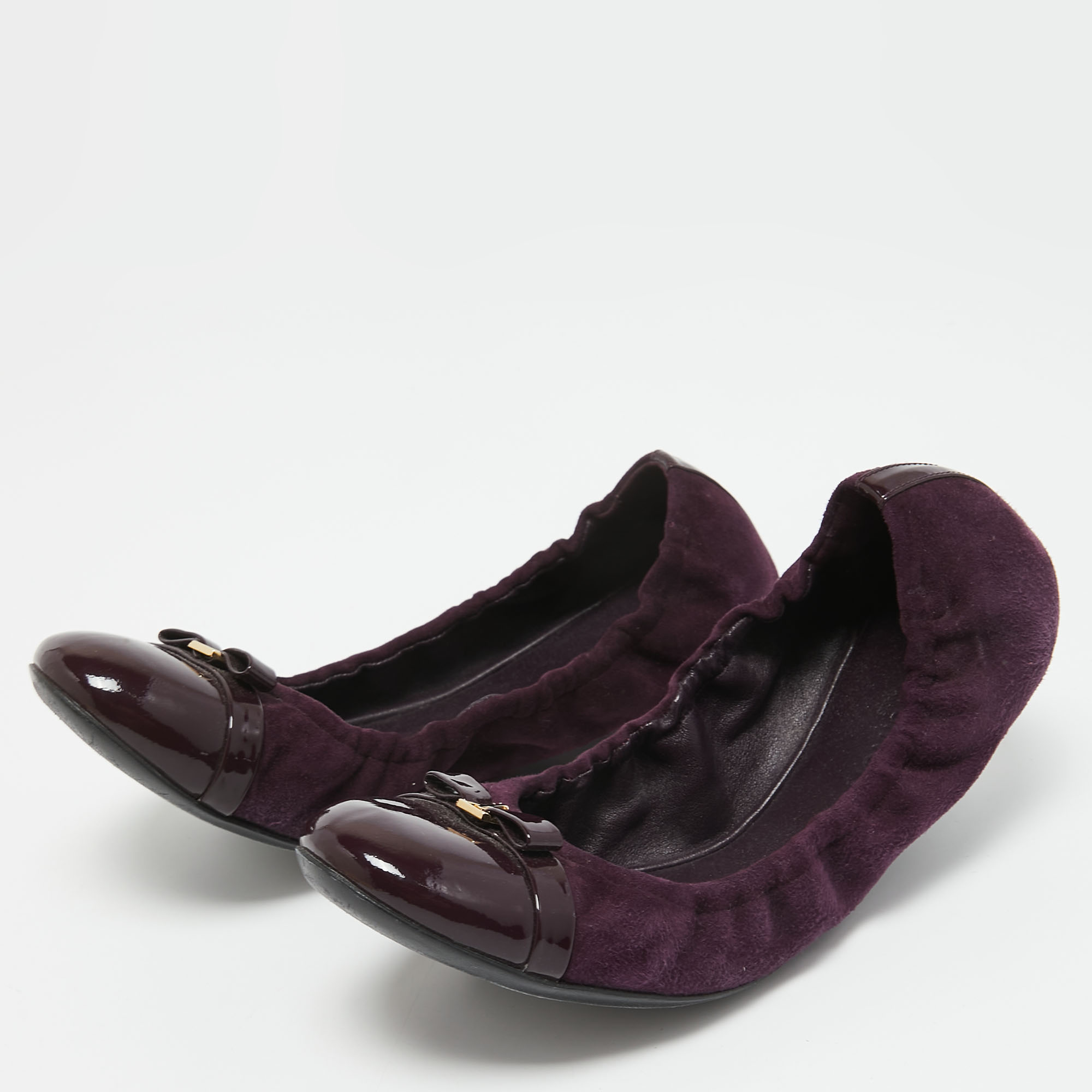 

Louis Vuitton Purple Suede and Patent Leather Elba Scrunch Ballet Flats Size