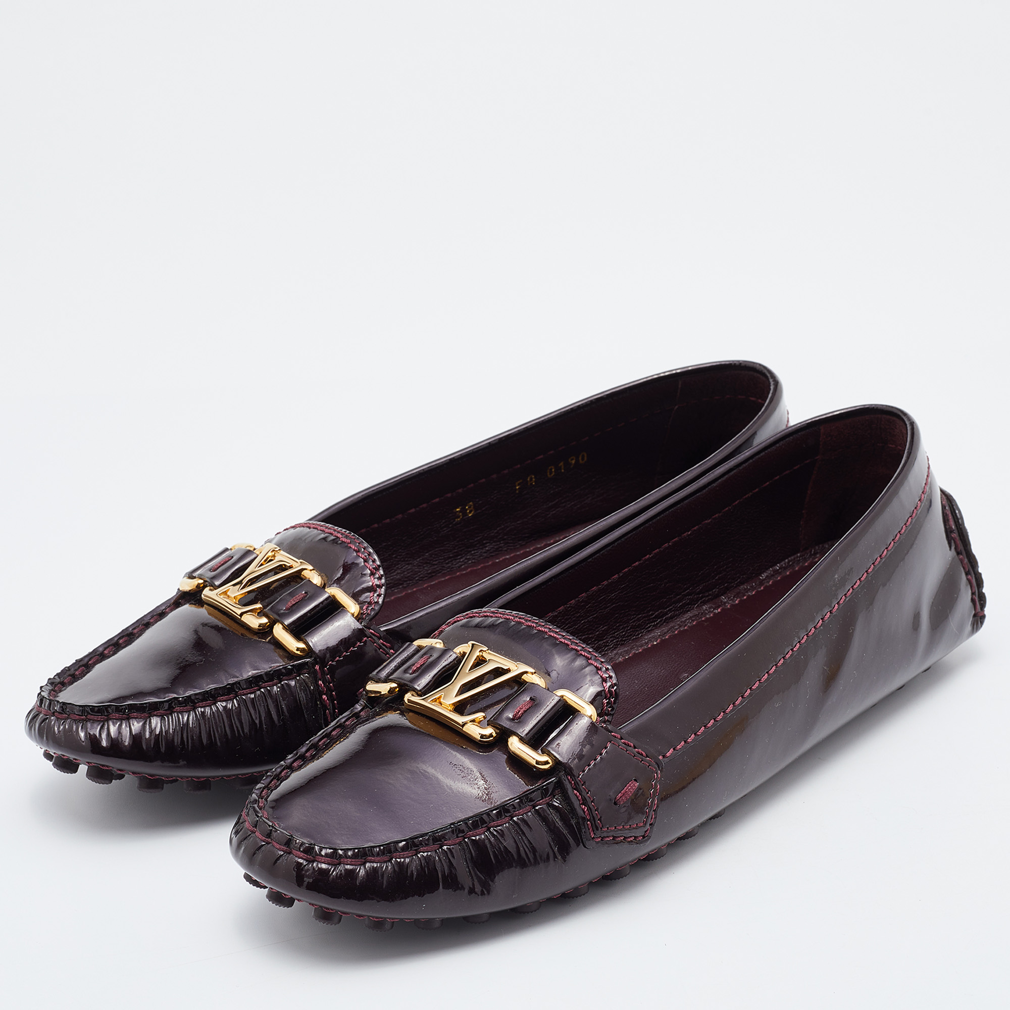

Louis Vuitton Burgundy Patent Leather Oxford Loafers Size