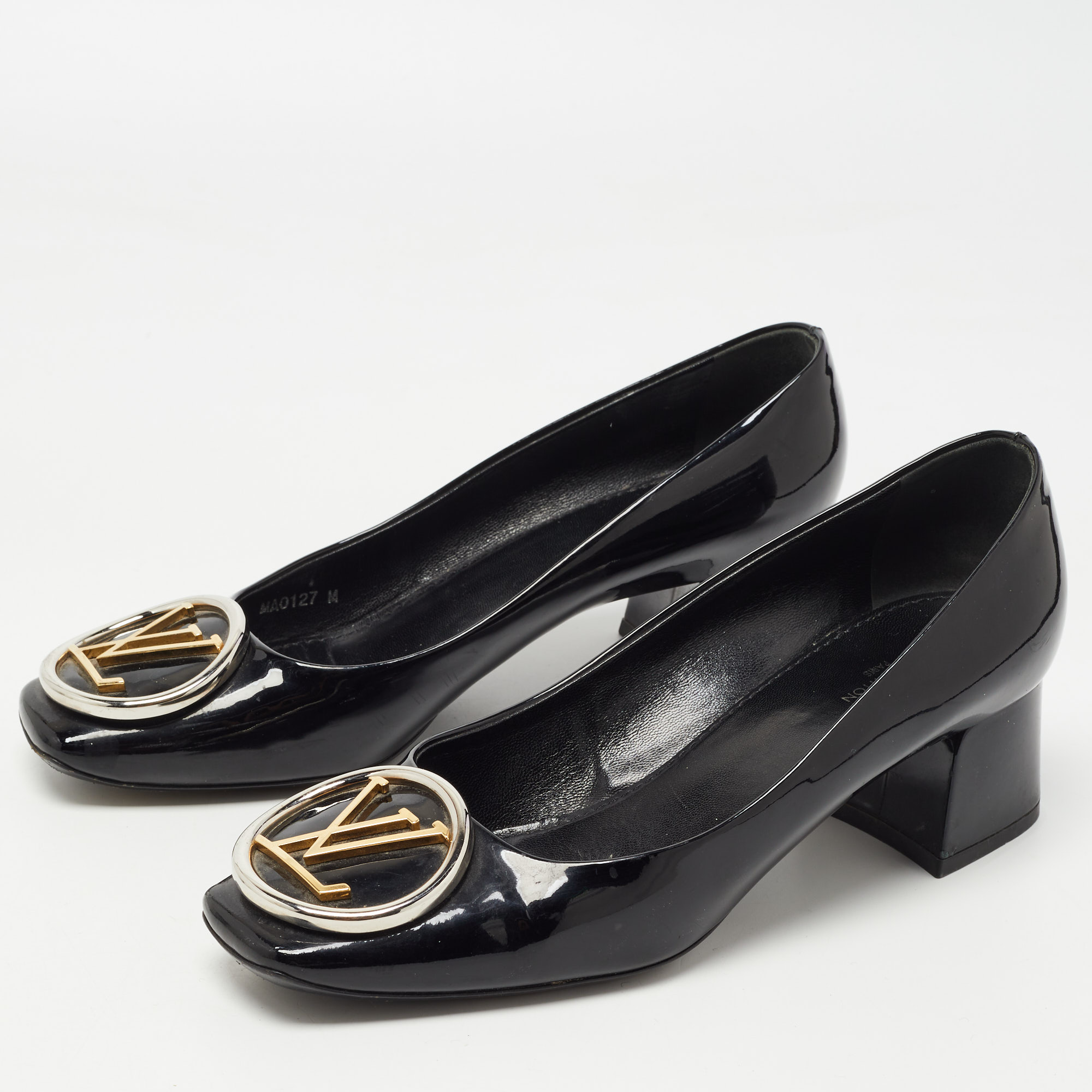 

Louis Vuitton Black Patent Leather Madeleine Logo Block Heel Pumps Size