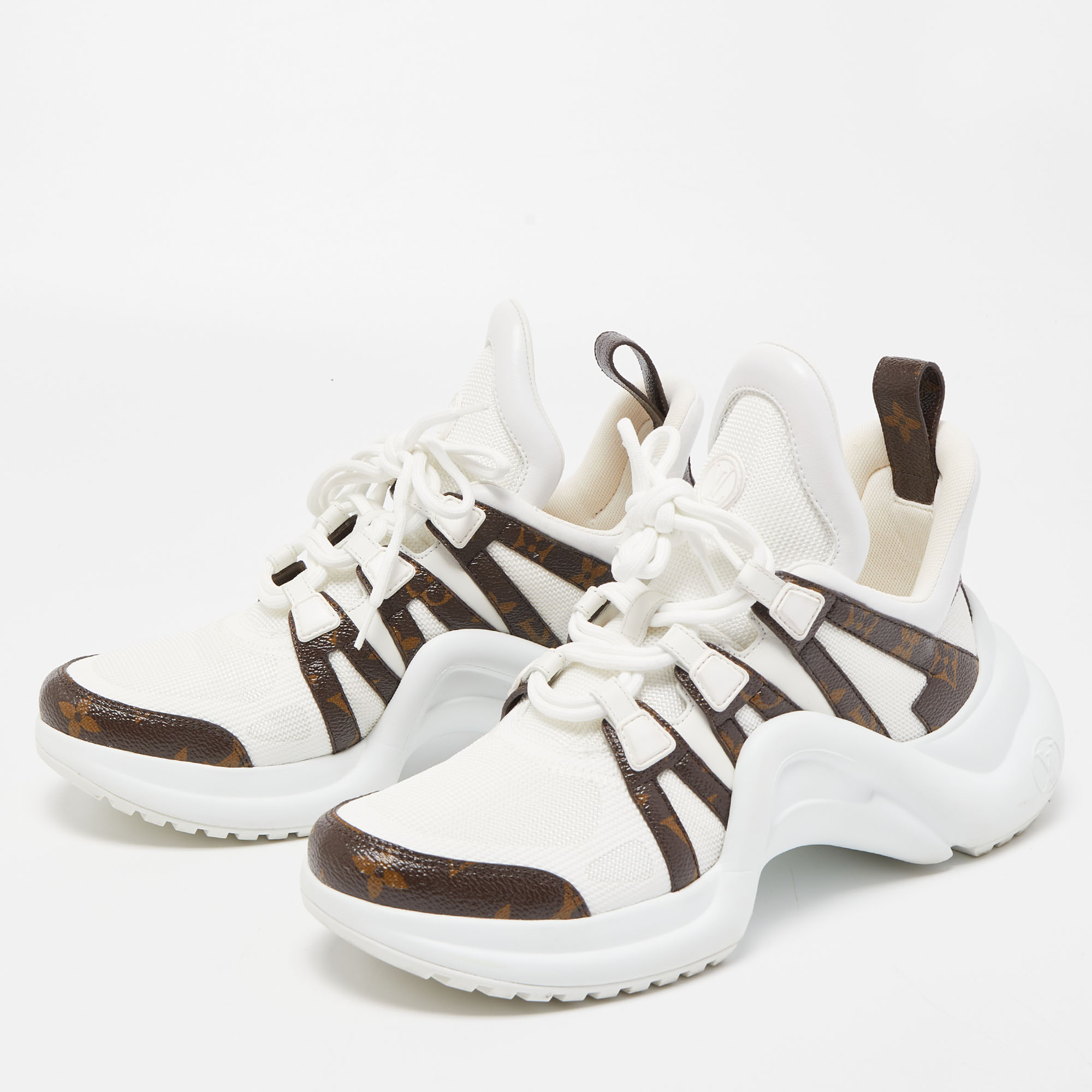 

Louis Vuitton White Mesh and Leather Archlight Sneakers Size