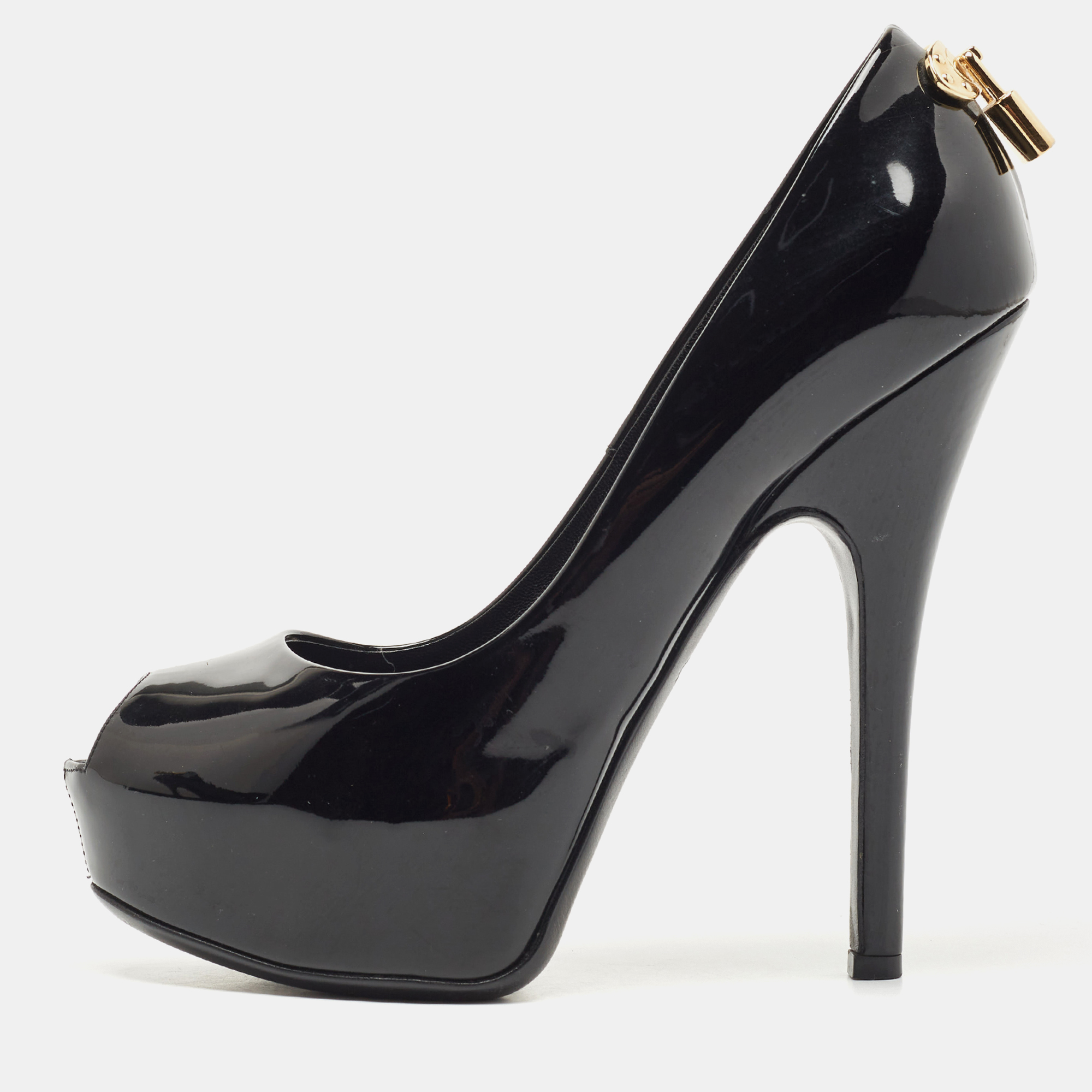 Women :: Shoes :: Heels :: Louis Vuitton Black Pumps - The Real Luxury