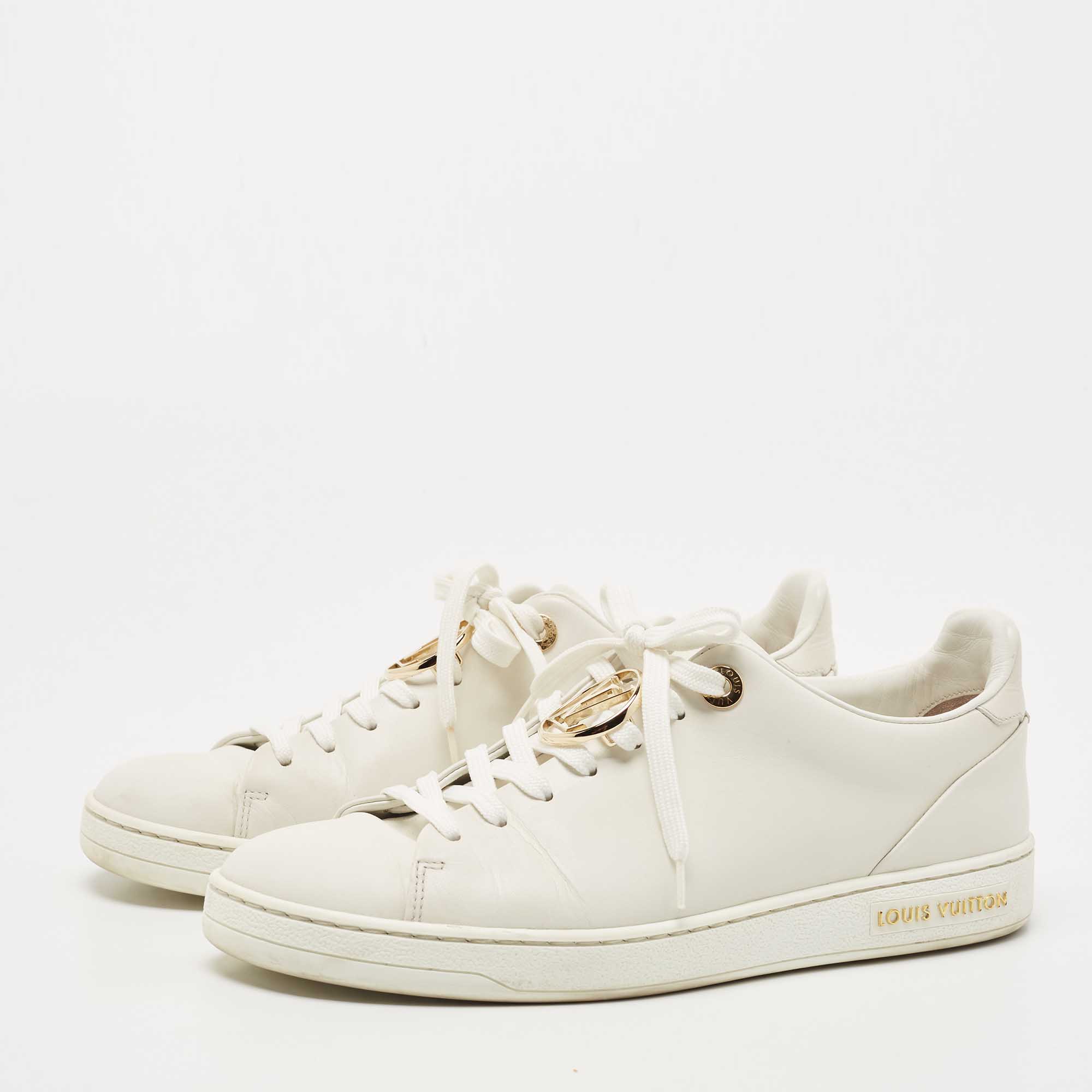 

Louis Vuitton White Leather Frontrow Low Top Sneakers Size