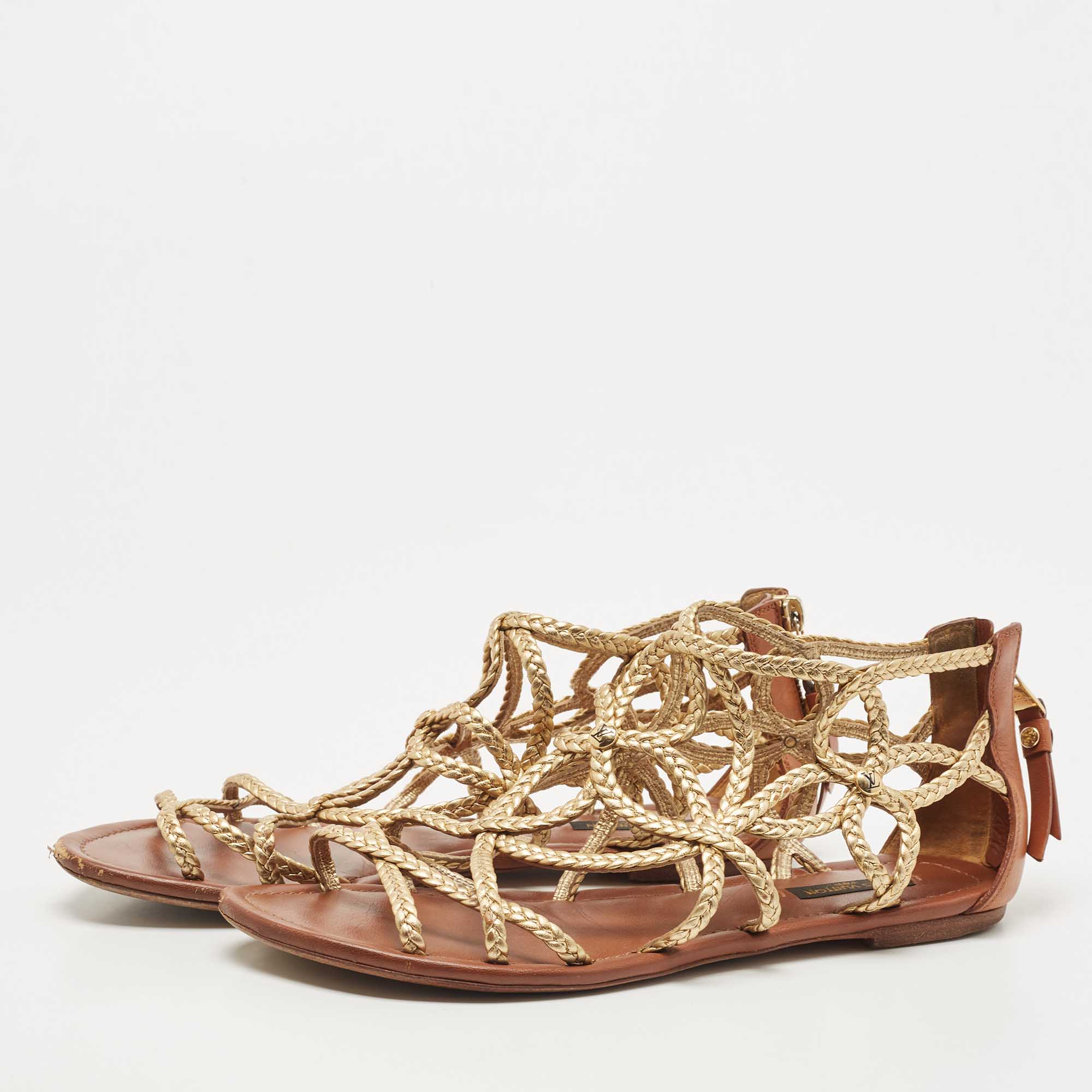 

Louis Vuitton Gold Leather Gladiator Flats Size