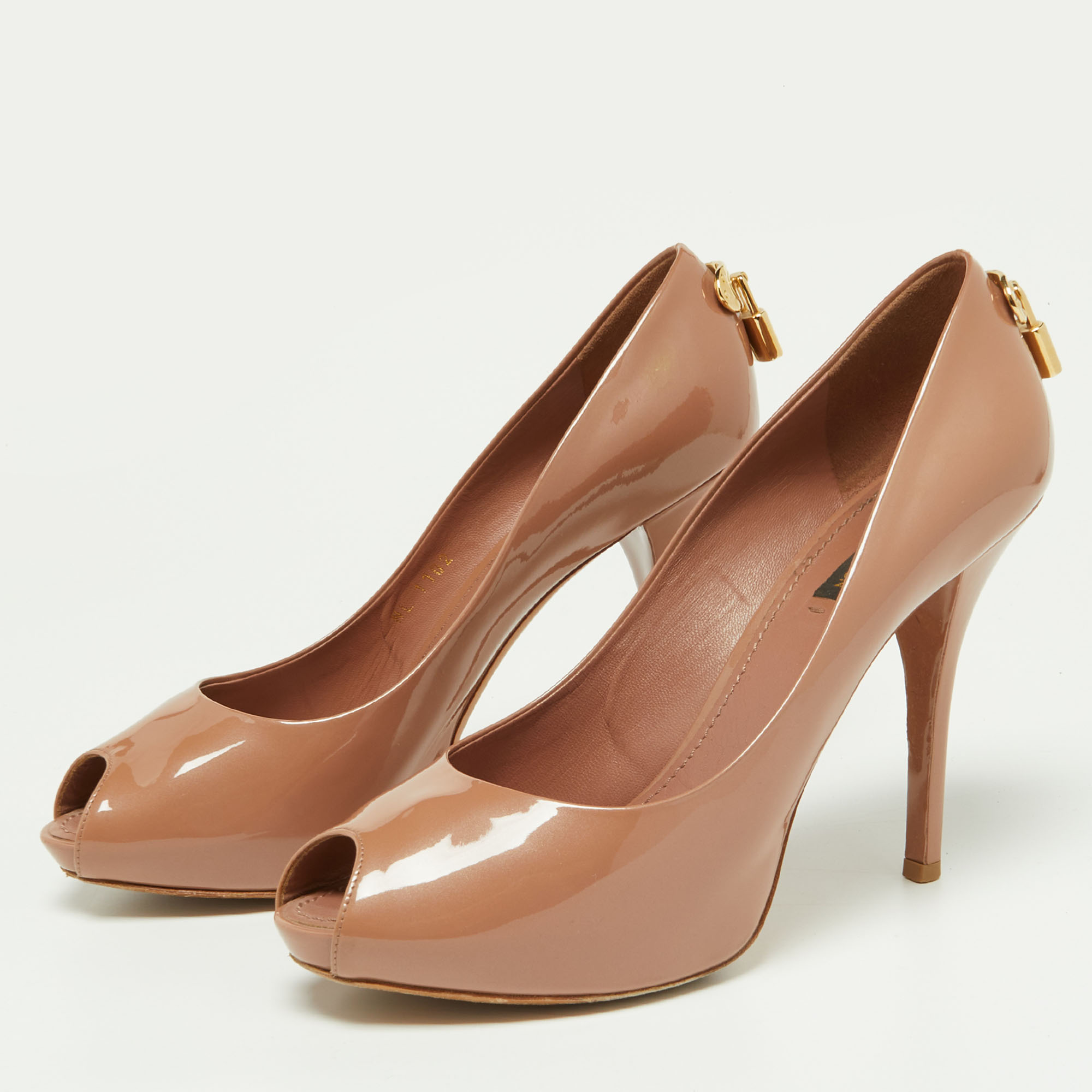 

Louis Vuitton Beige Patent Leather Oh Really! Pumps Size