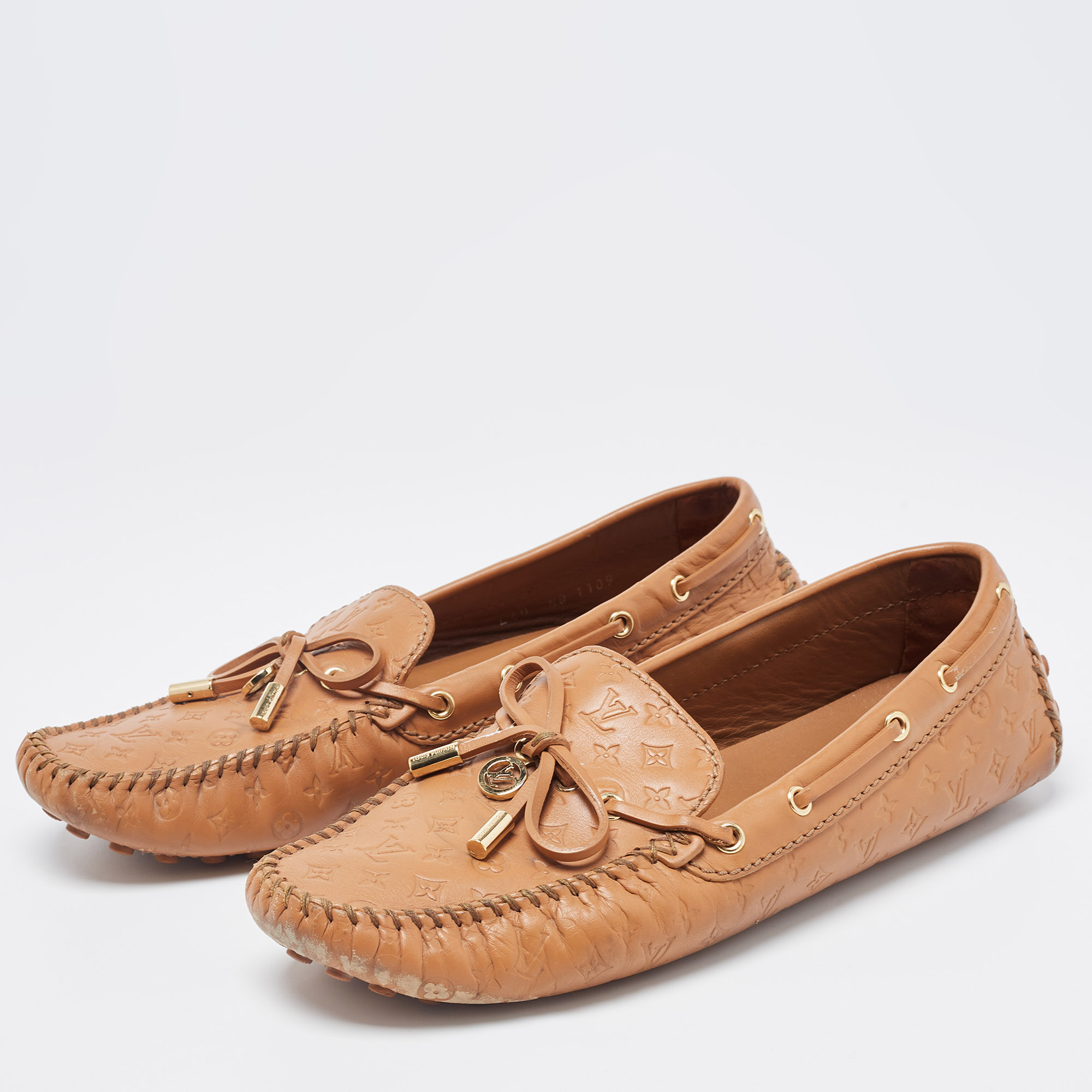 

Louis Vuitton Brown Leather Gloria Loafers Size