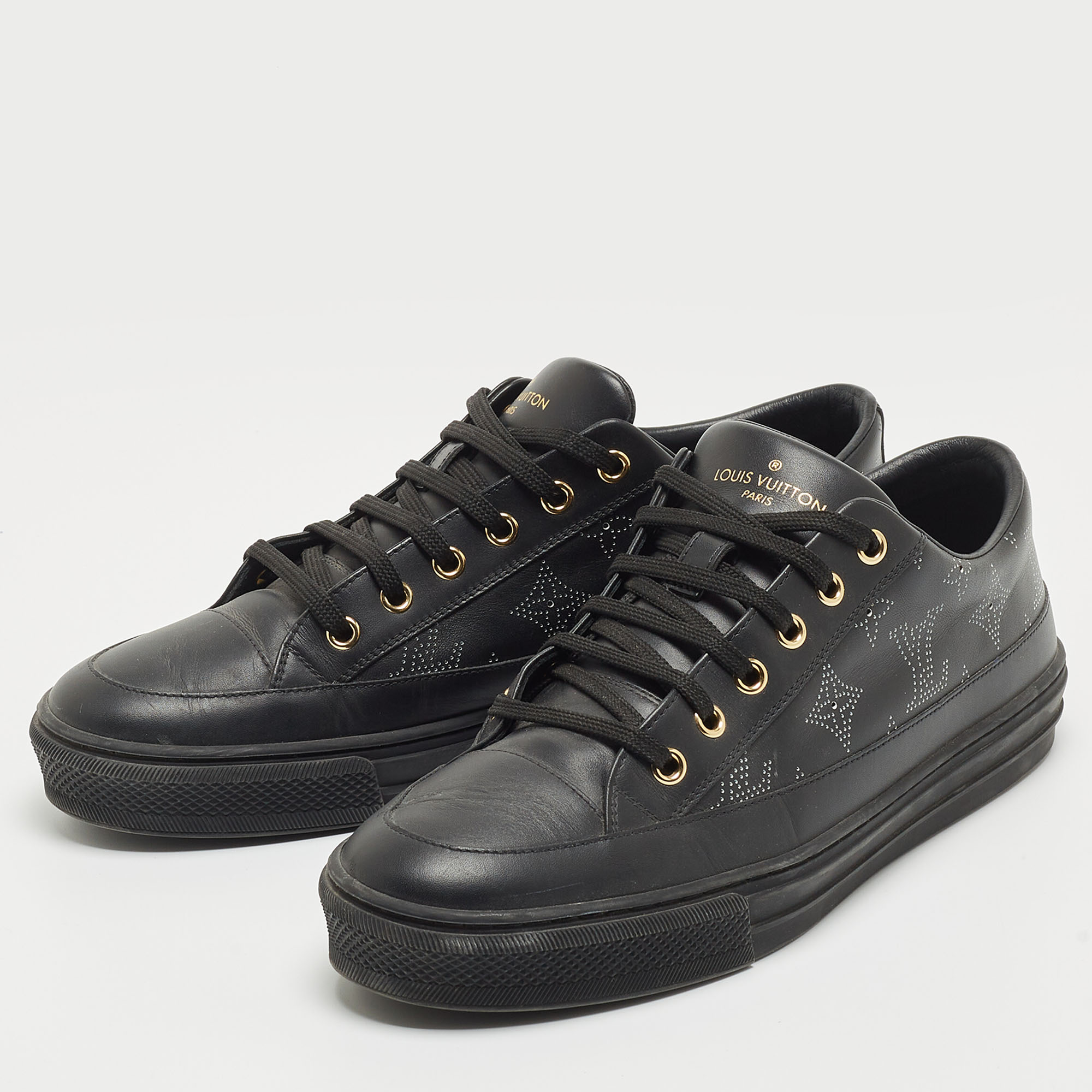 

Louis Vuitton Black Leather Stellar Low Top Sneakers Size