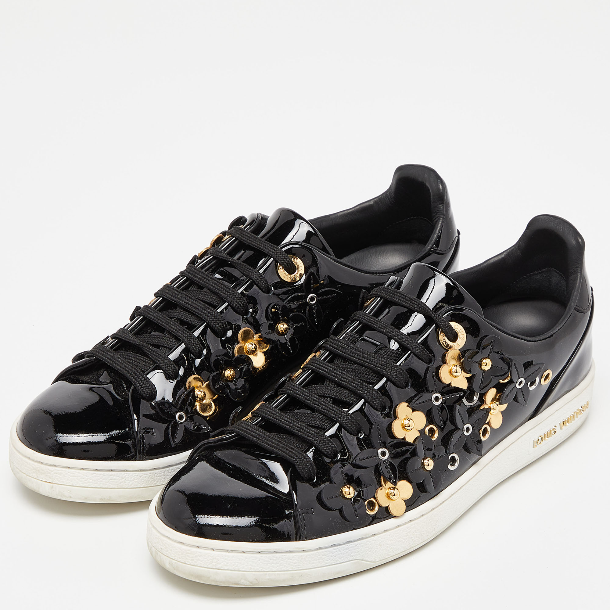 

Louis Vuitton Black Patent Leather Blossom Floral Embellished Frontrow Sneakers Size