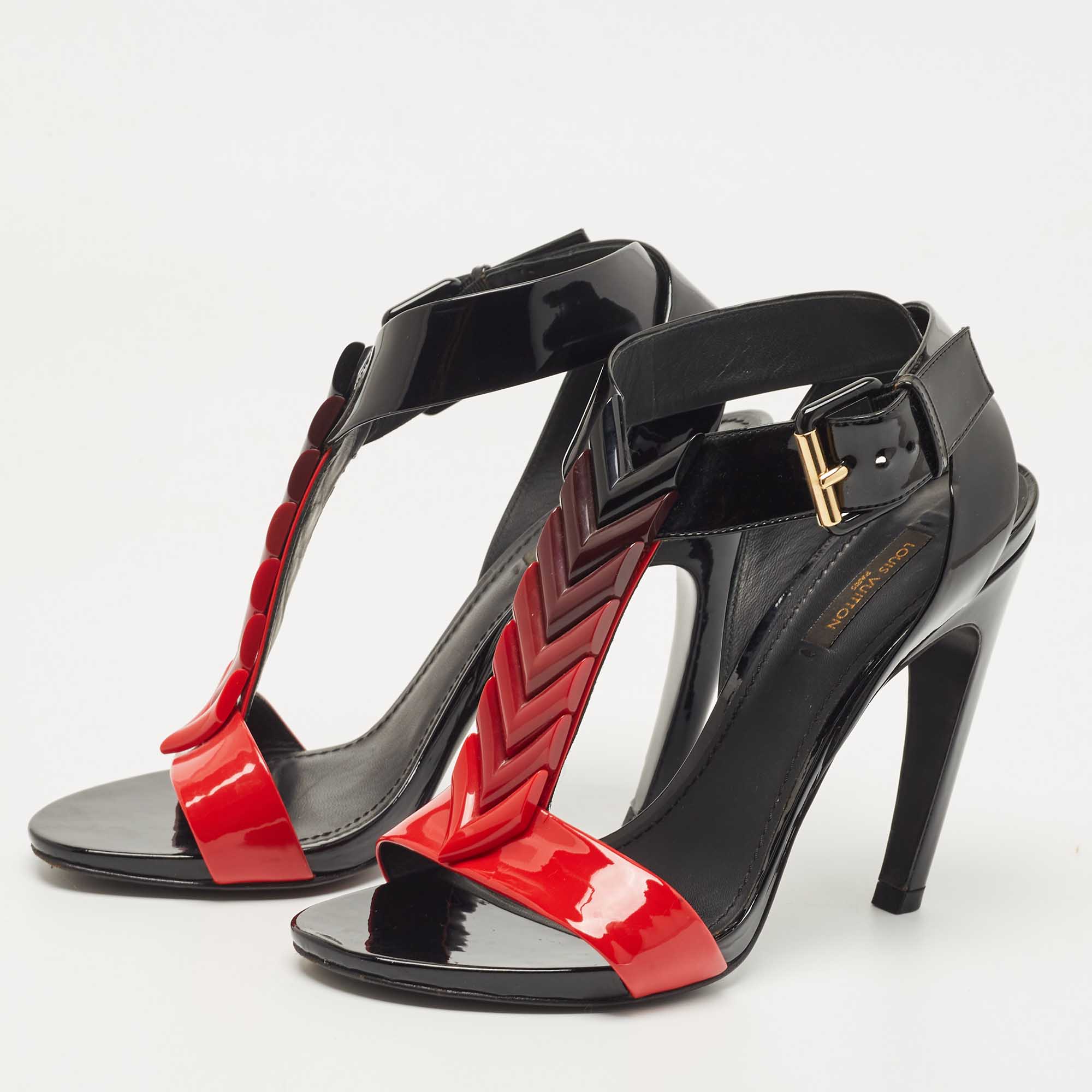 

Louis Vuitton Black/Red Patent Leather Ankle Strap Sandals Size