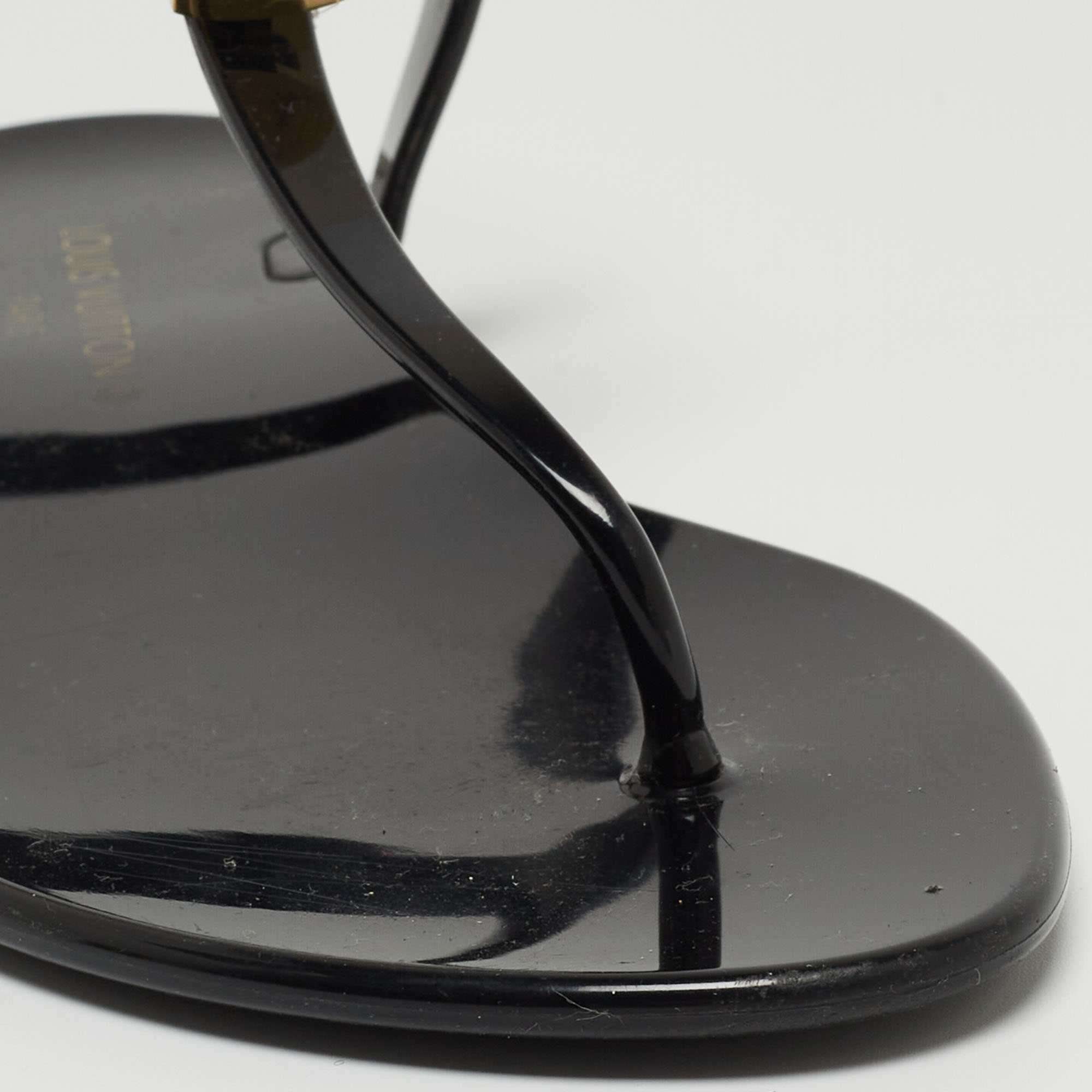 Louis Vuitton Bikini Flat Sandal BLACK. Size 37.0