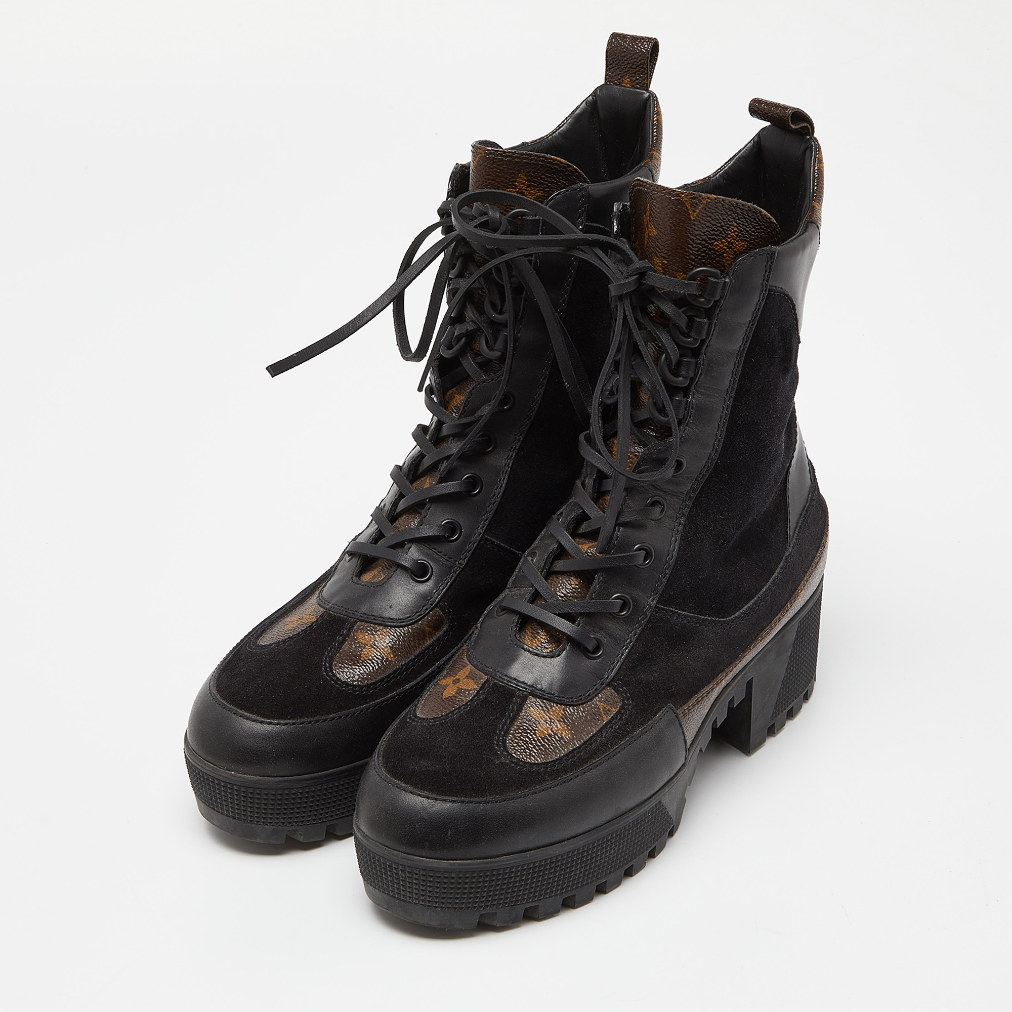

Louis Vuitton Black Suede and Monogram Canvas Laureate Desert Boots Size