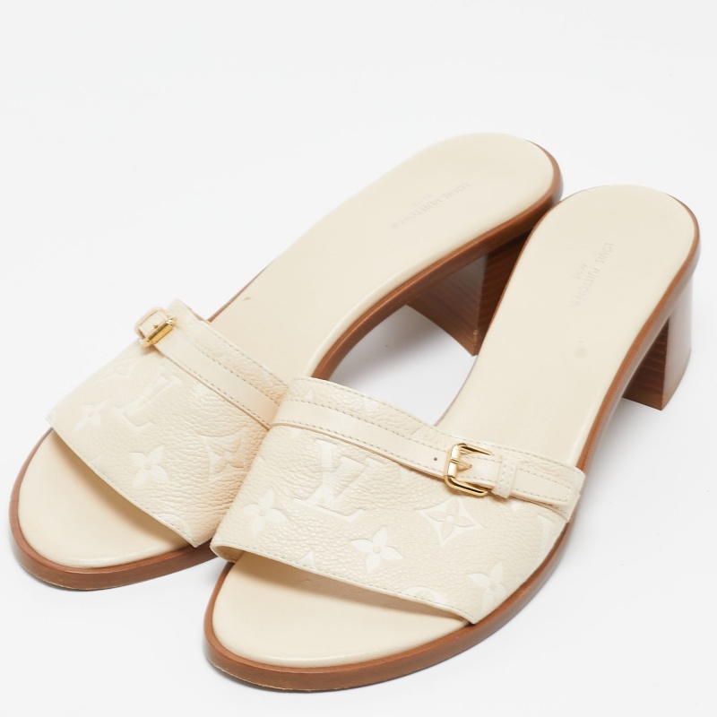 

Louis Vuitton Cream Leather Monogram Slides Size