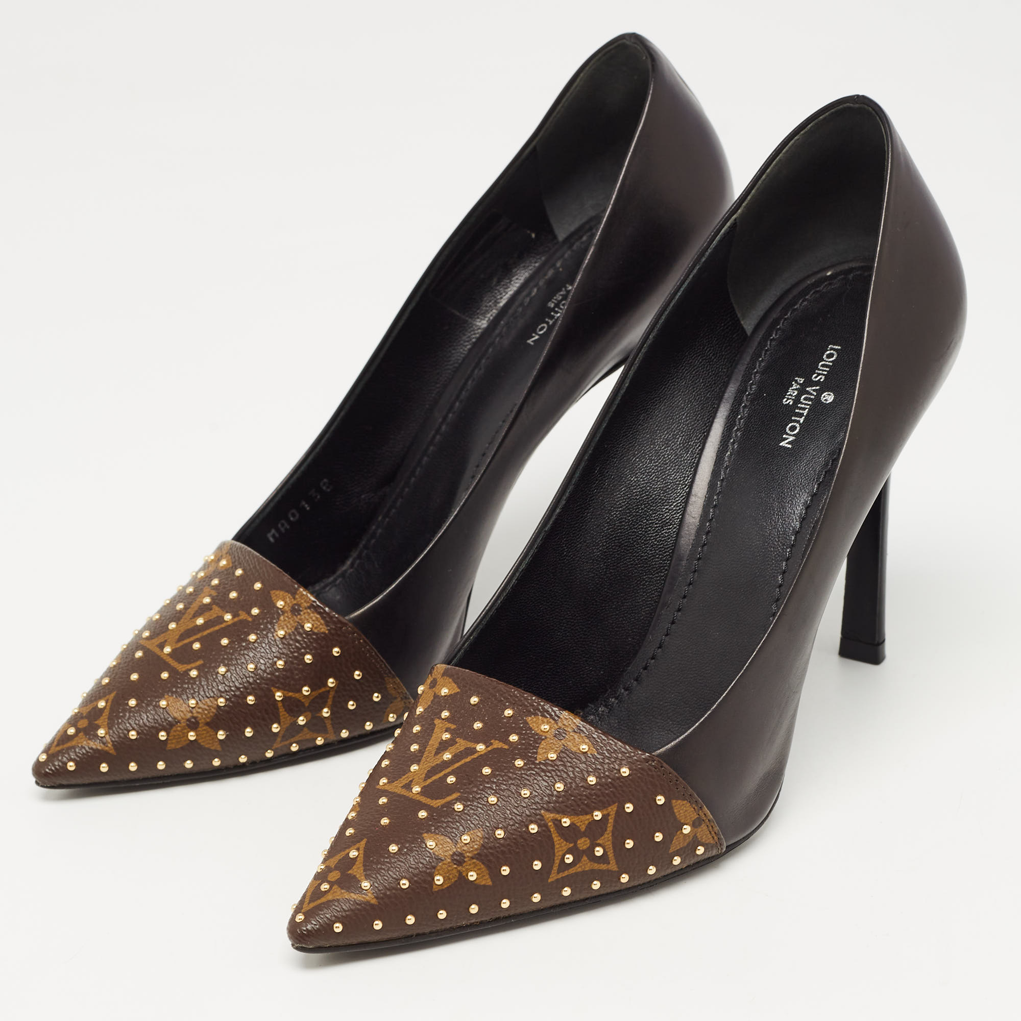 

Louis Vuitton Black/Brown Leather and Coated Canvas Monogram Studded Cap-Toe Pumps Size