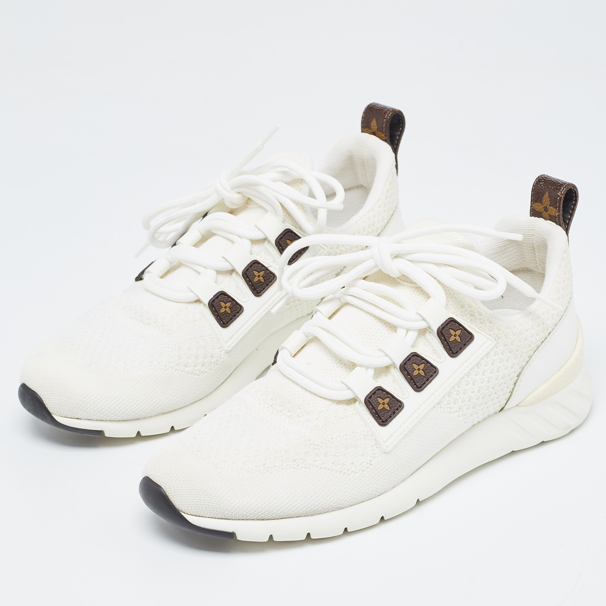 

Louis Vuitton White Knit Fabric Aftergame Low Top Sneakers Size