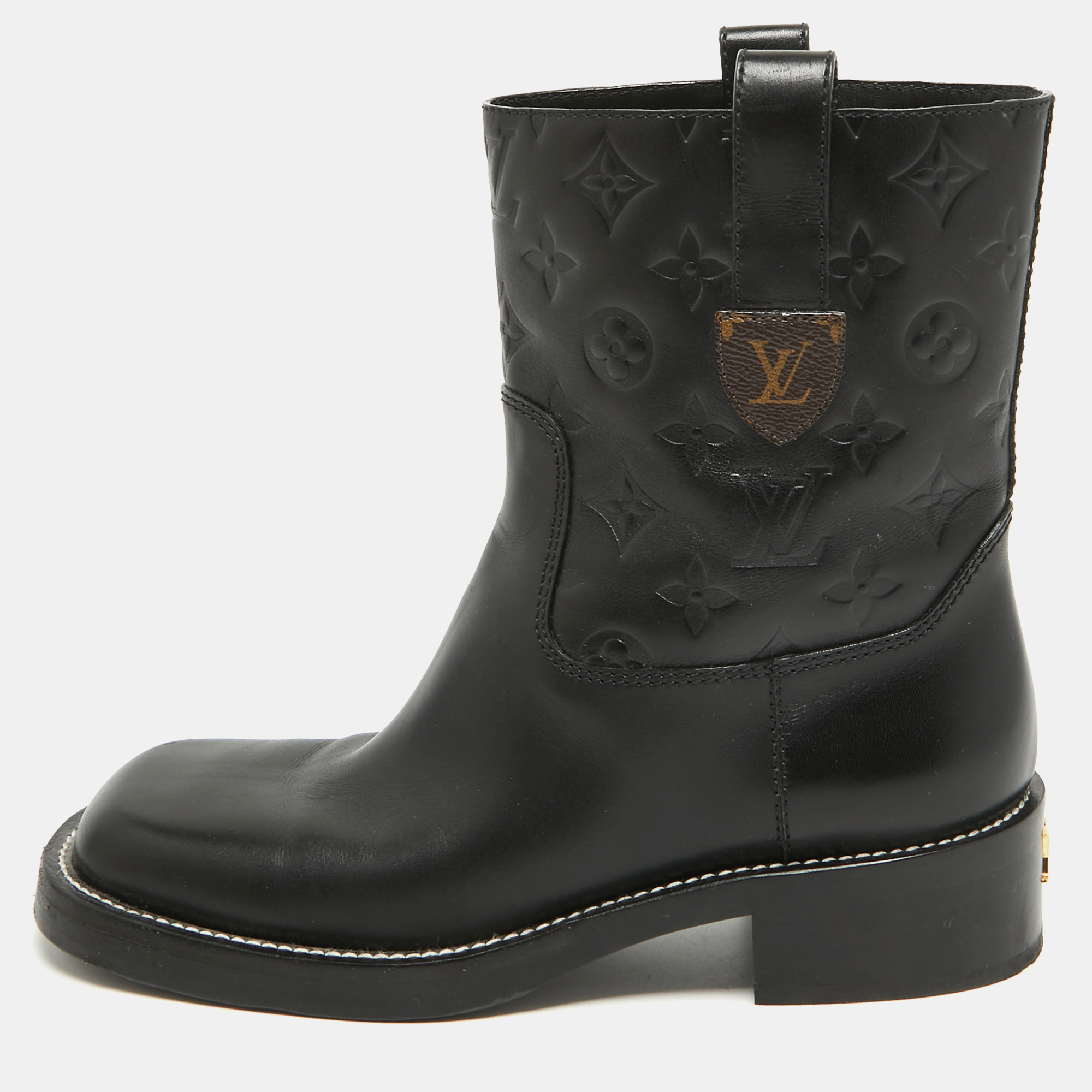 مملوكة مسبقًا Louis Vuitton Black Leather Ankle Boots Size 37.5
