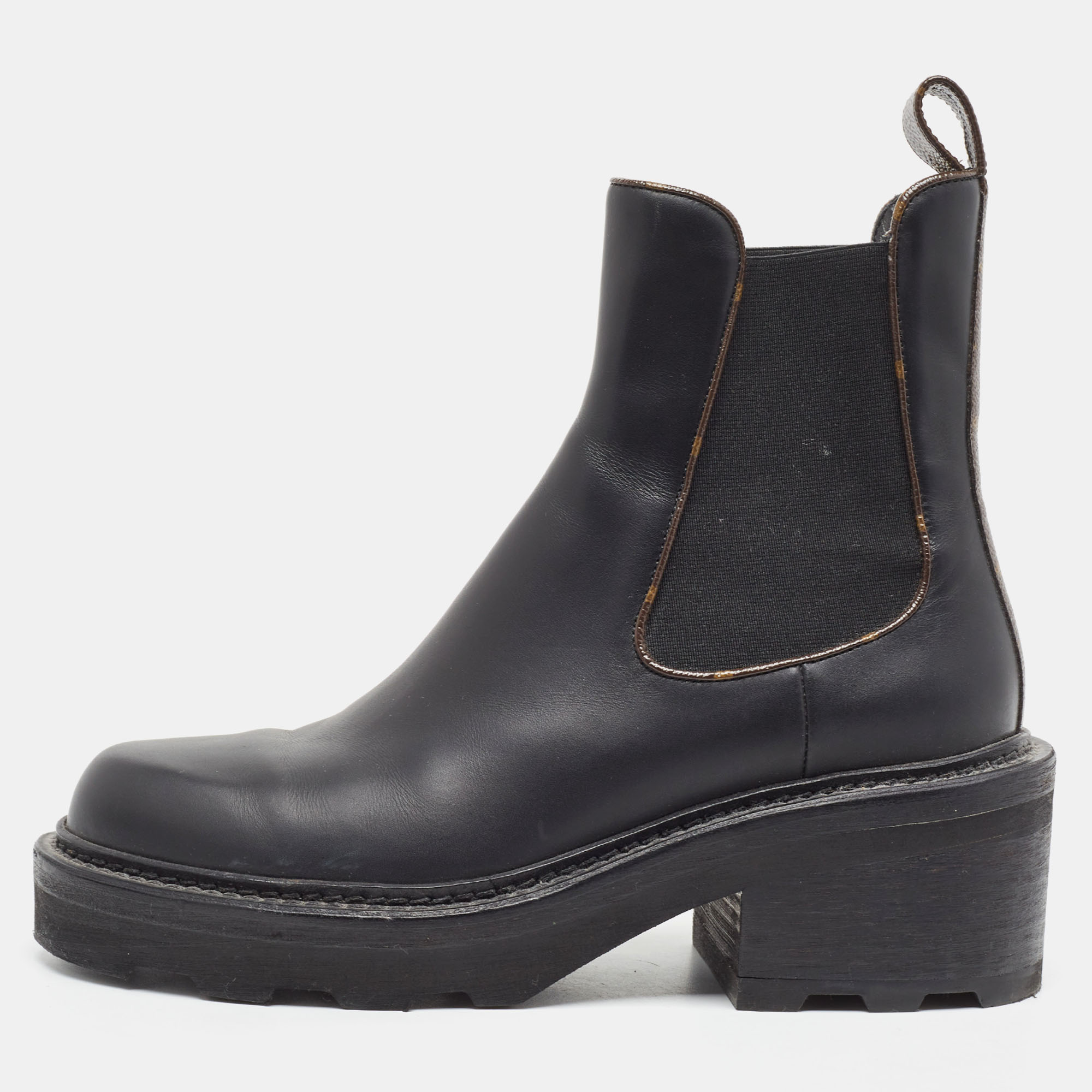 

Louis Vuitton Black Leather and Monogram Canvas Chelsea Boots Size