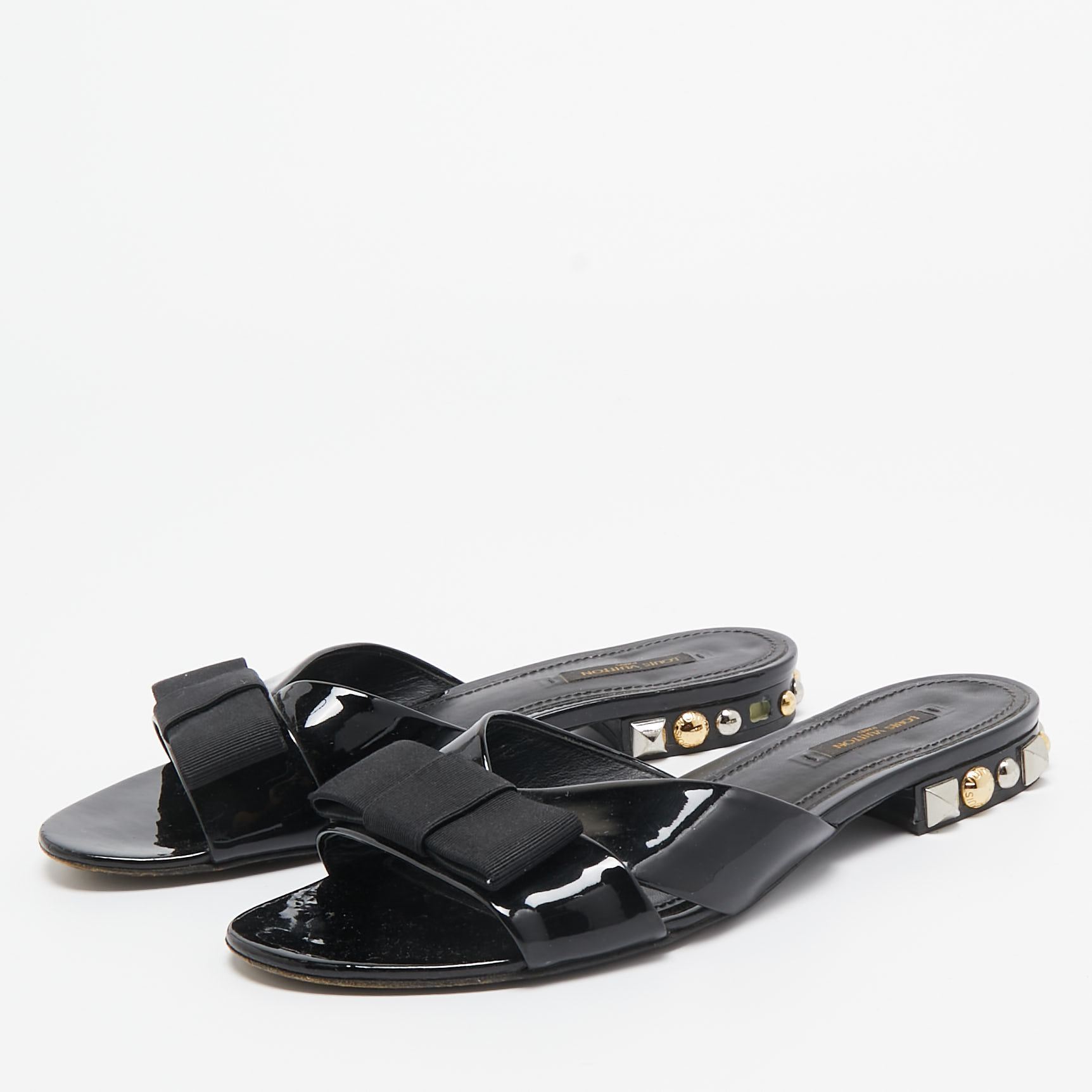 

Louis Vuitton Black Patent Leather Bow Studded Flat Slides Size