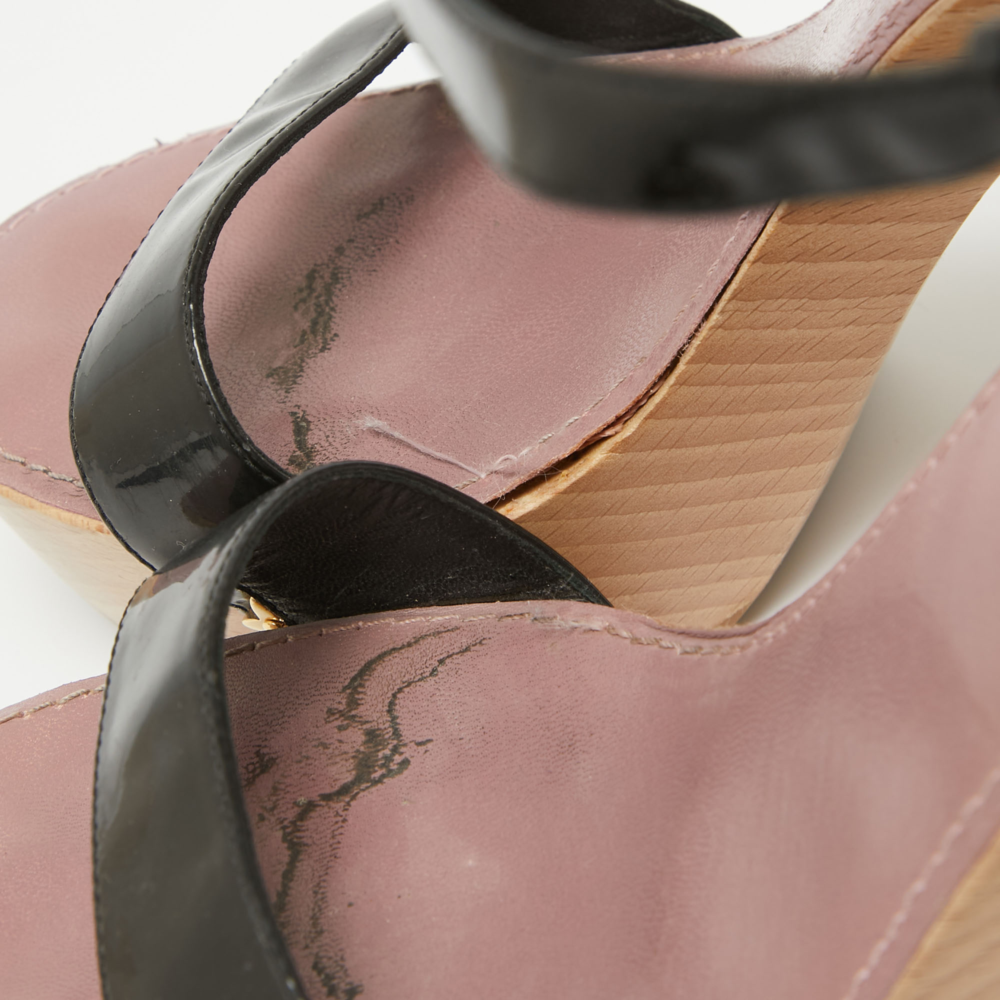Louis Vuitton Black Patent Leather  Ankle Strap Sandals Size 38 