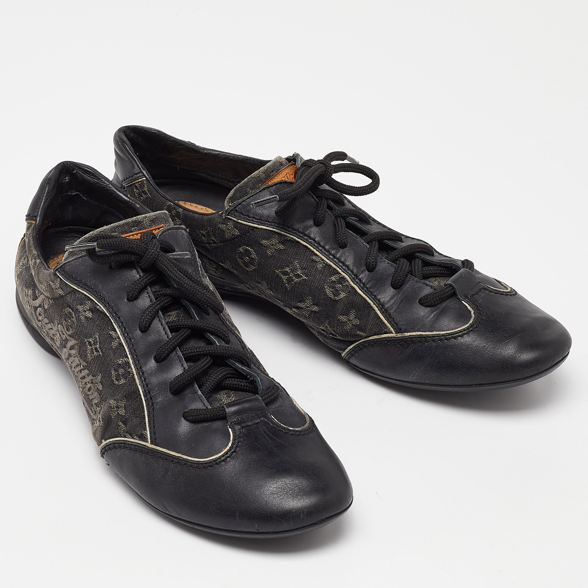 Louis Vuitton Monogram Canvas and Leather Low Top Sneakers Size 40 