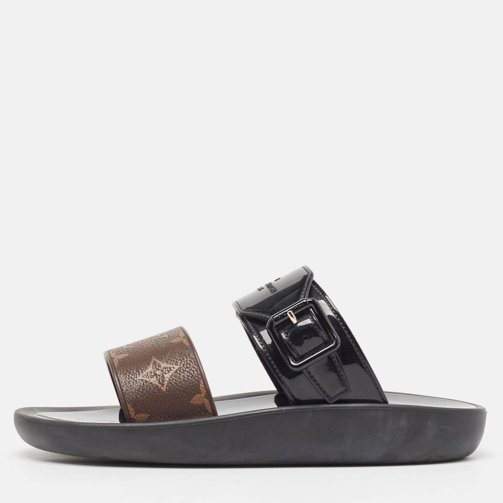 

Louis Vuitton Brown/Black Patent and Monogram Canvas Flat Slides Size